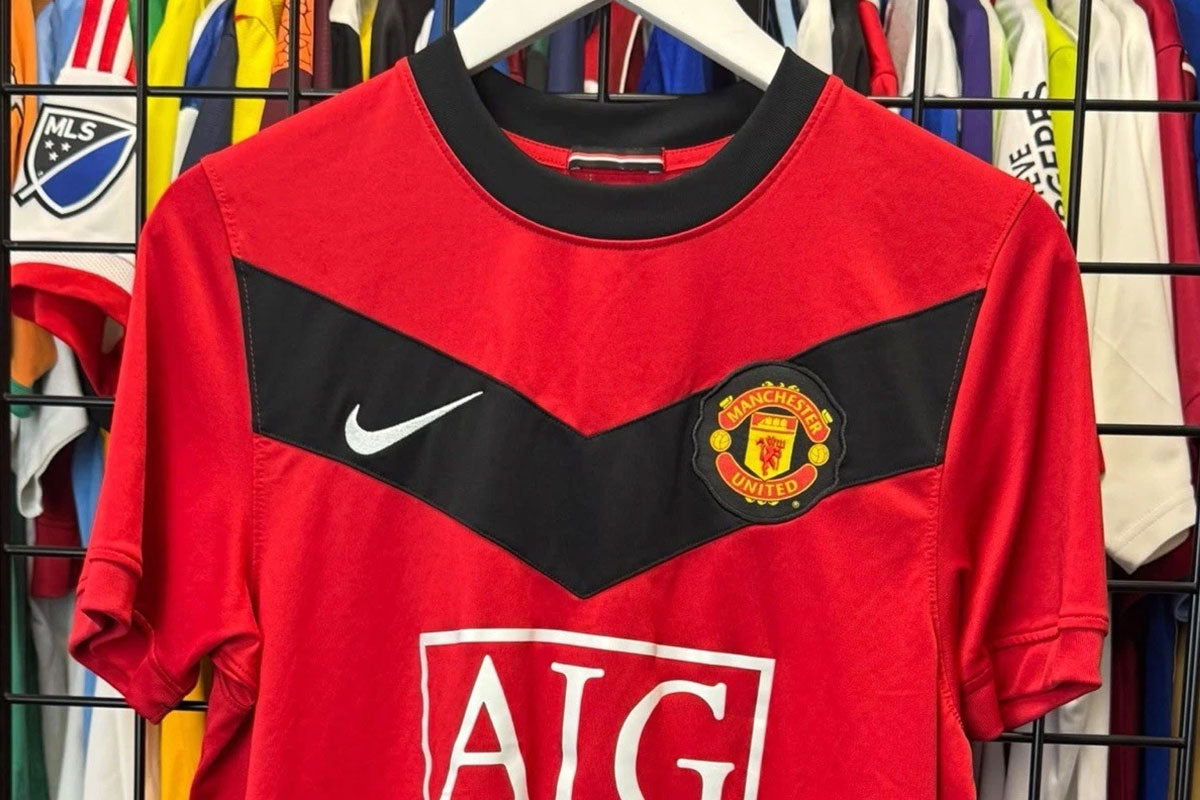 Manchester United Shirts: A Collector's History