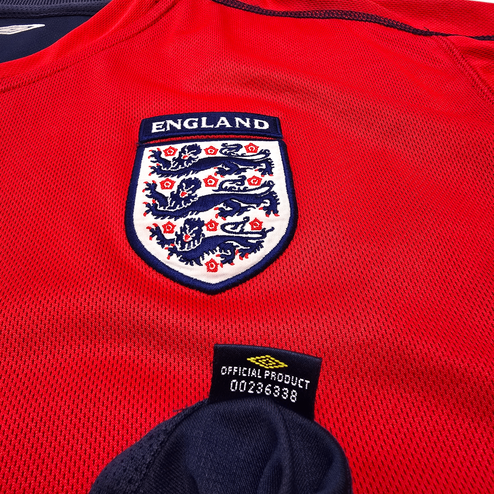 2002/04 England Away Football Shirt (L) Umbro - Three Lions