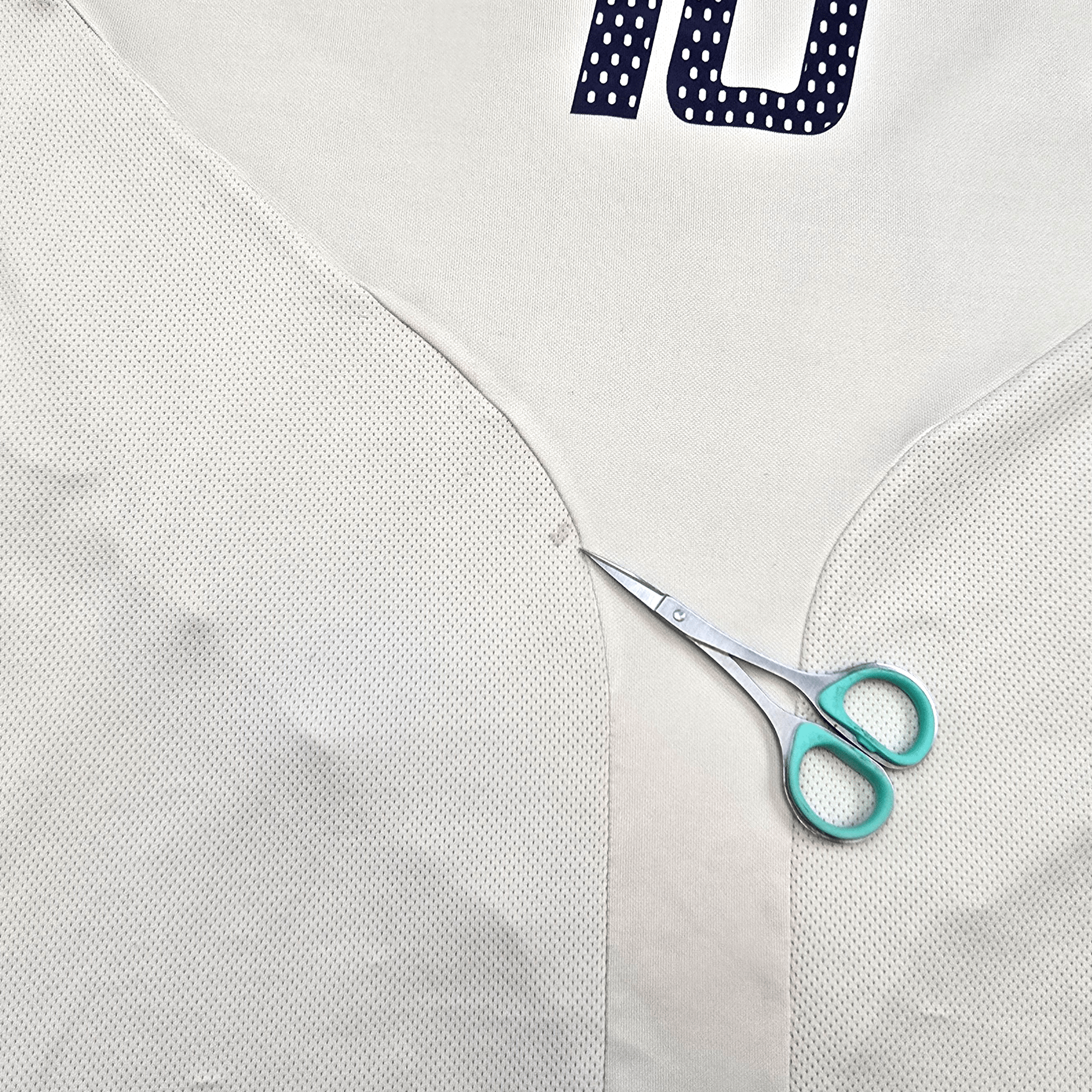 Japan 2004/06 Away Shirt (L) Adidas #10 Nakamura - World Cup Era