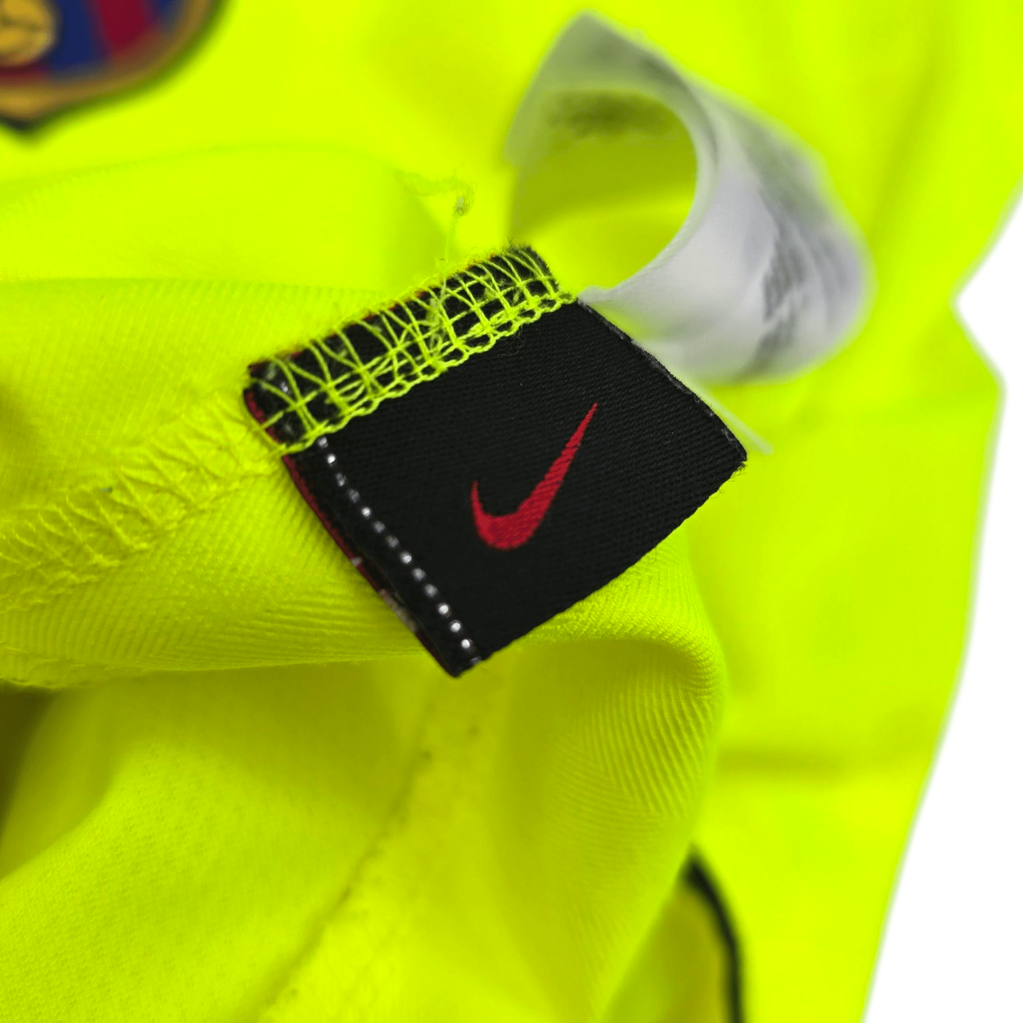 2005/06 Barcelona Away Football Shirt (L) Nike #10 Ronaldinho
