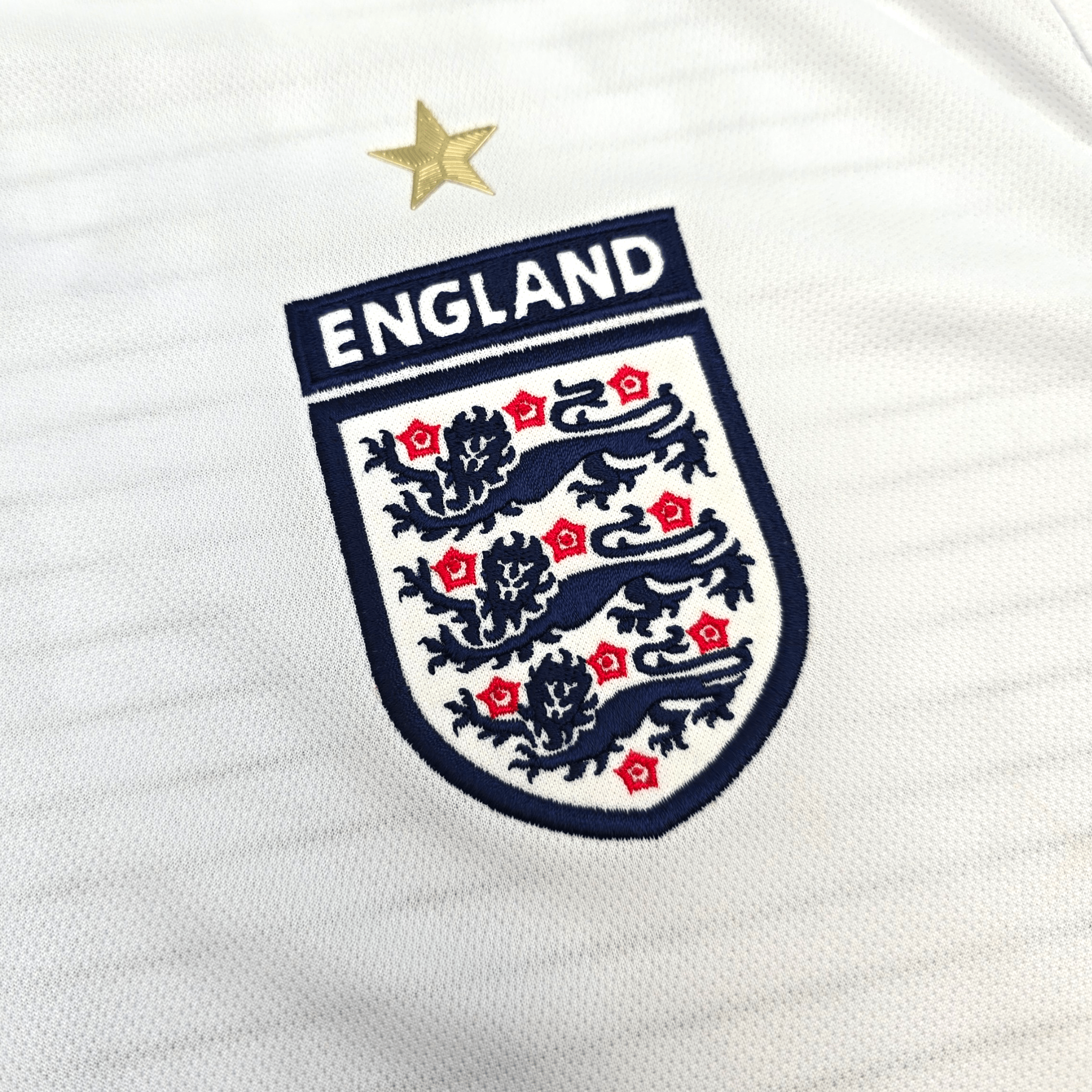 2005-07 England Home Football Shirt (XL) Umbro #5 Rio Ferdinand BNWTs