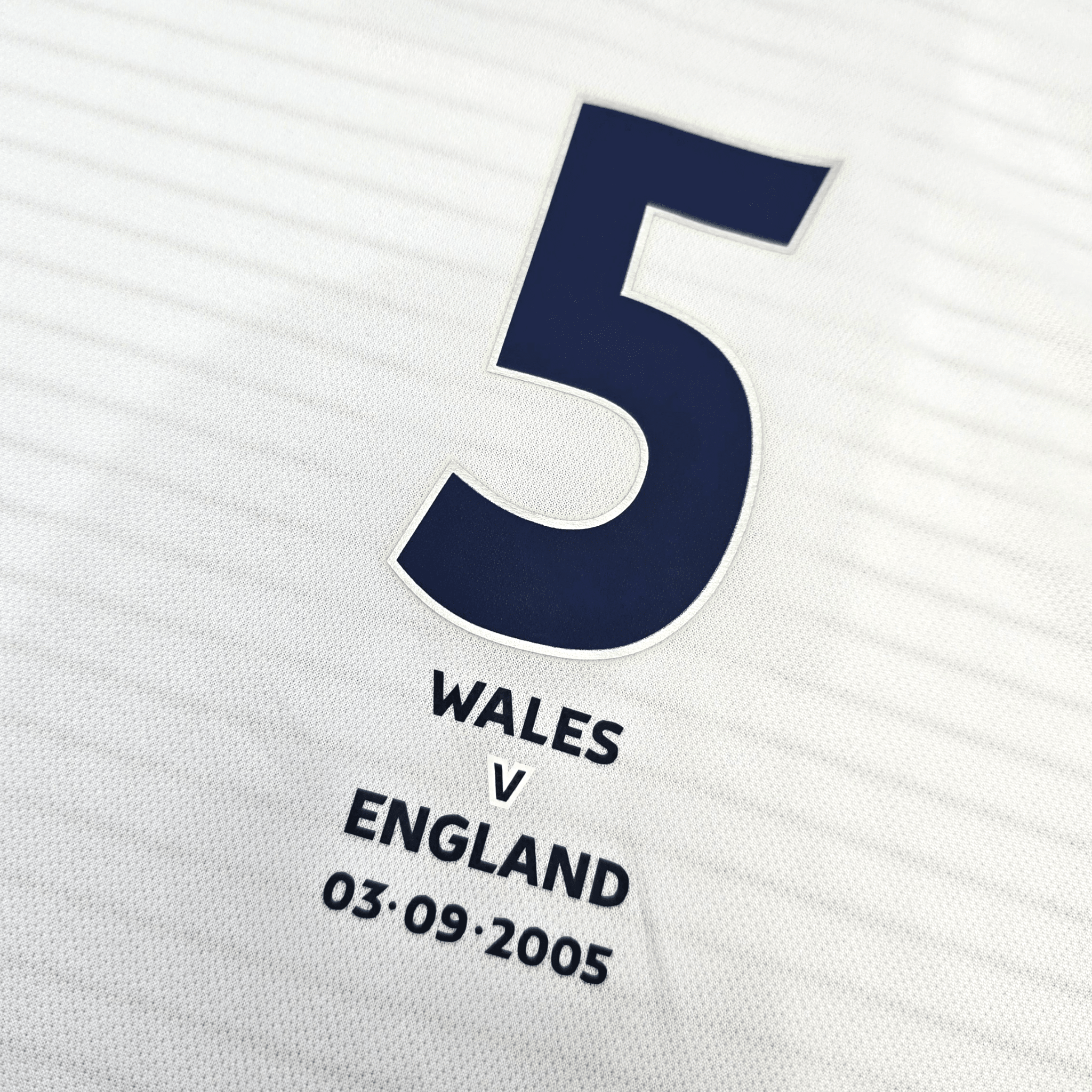 2005-07 England Home Football Shirt (XL) Umbro #5 Rio Ferdinand BNWTs