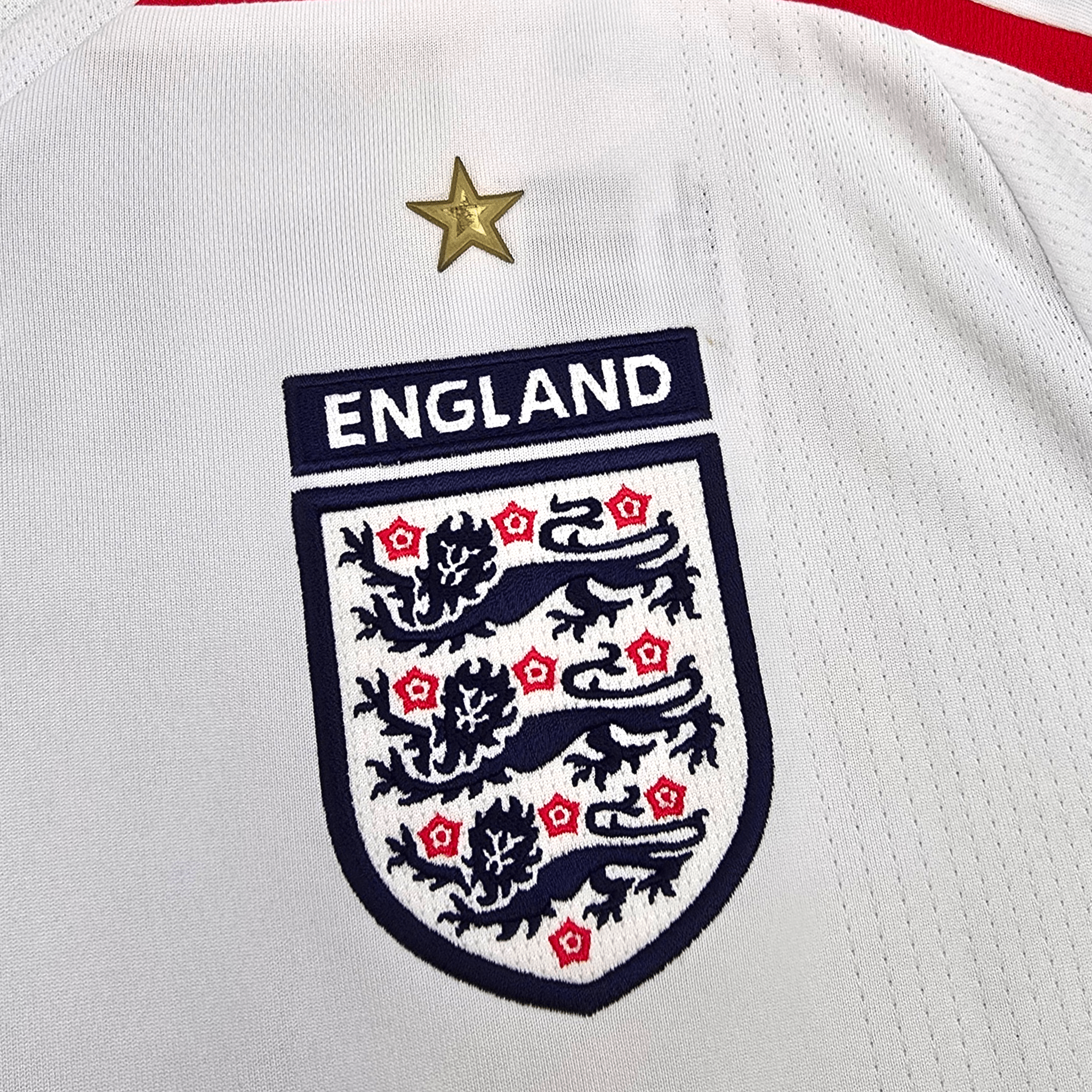 2007-09 England Home Shirt XL Umbro #4 Gerrard (BNWTs)