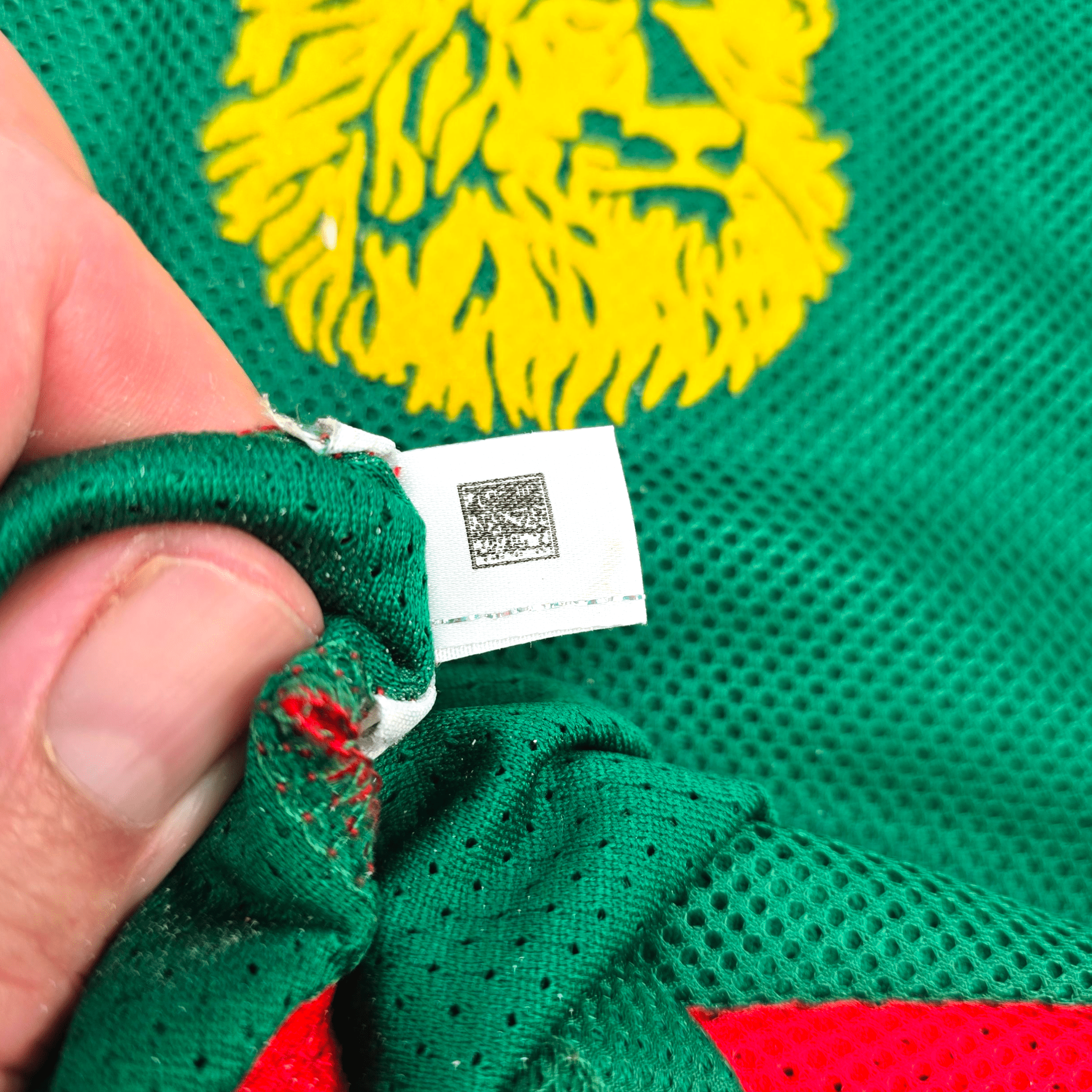 2008/09 Cameroon Home Football Shirt (L) Puma #9 Eto'o