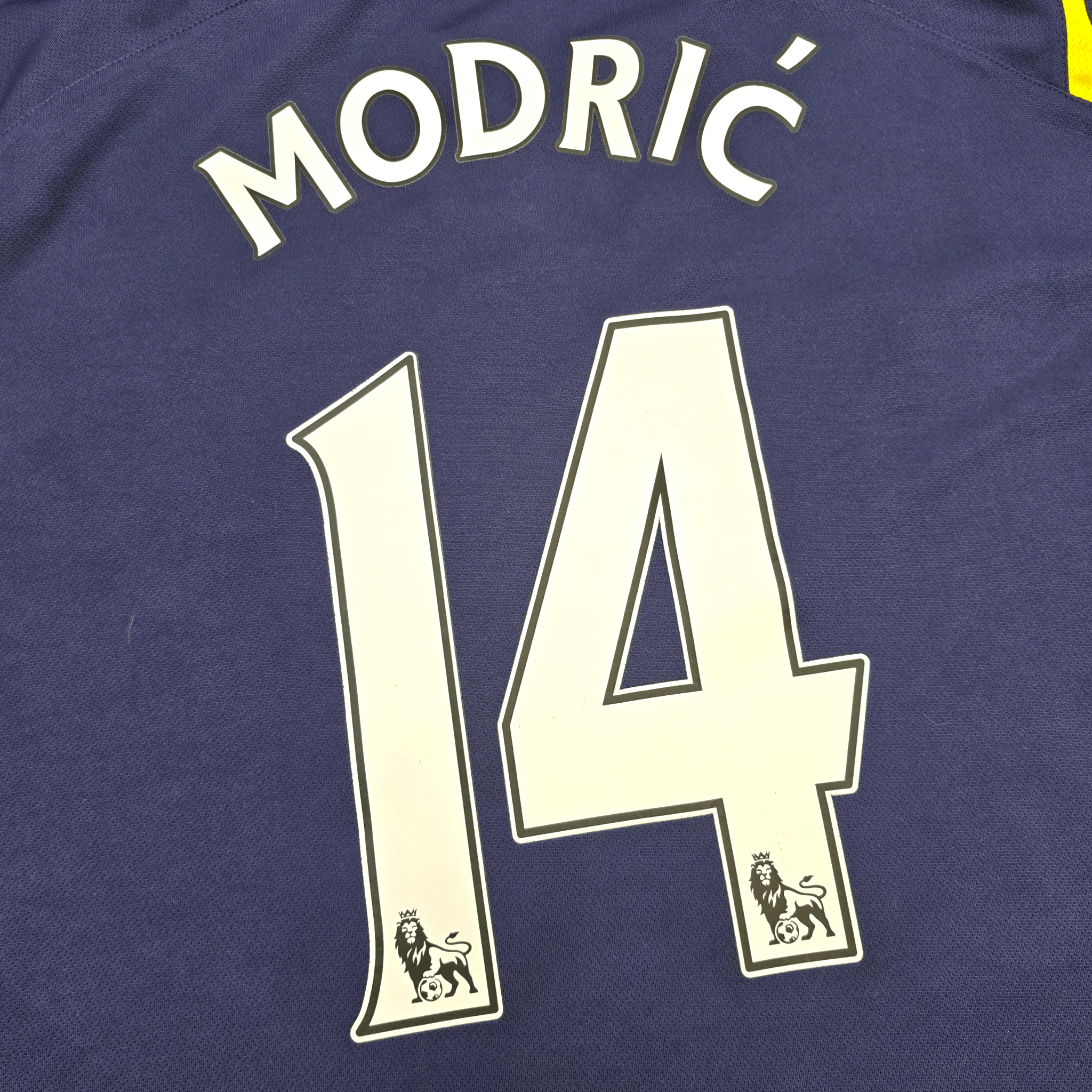 2009/10 Tottenham Hotspur Away Shirt (2XL) Puma #14 Modric