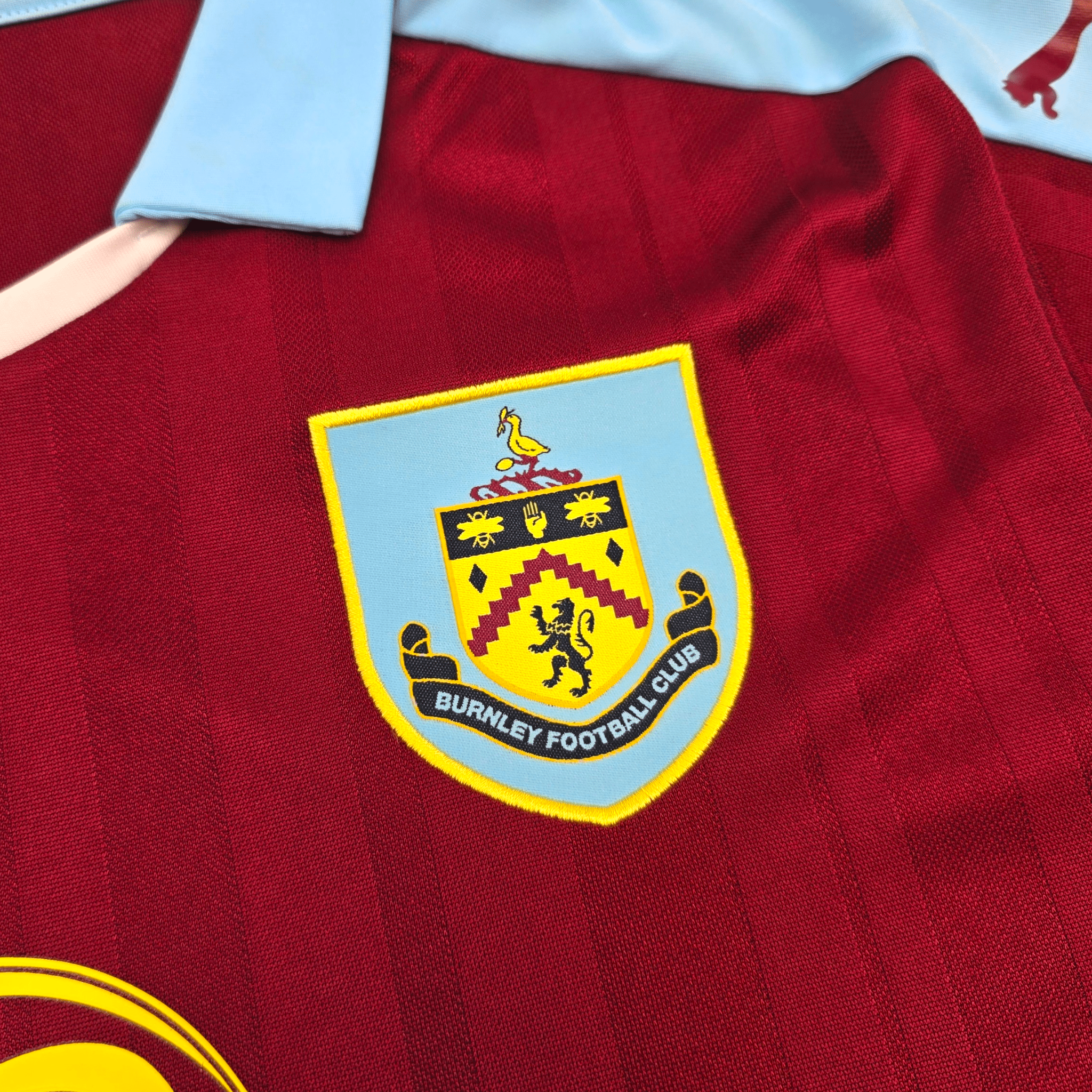 2016/17 Burnley Home Football Shirt (L) - Official Puma