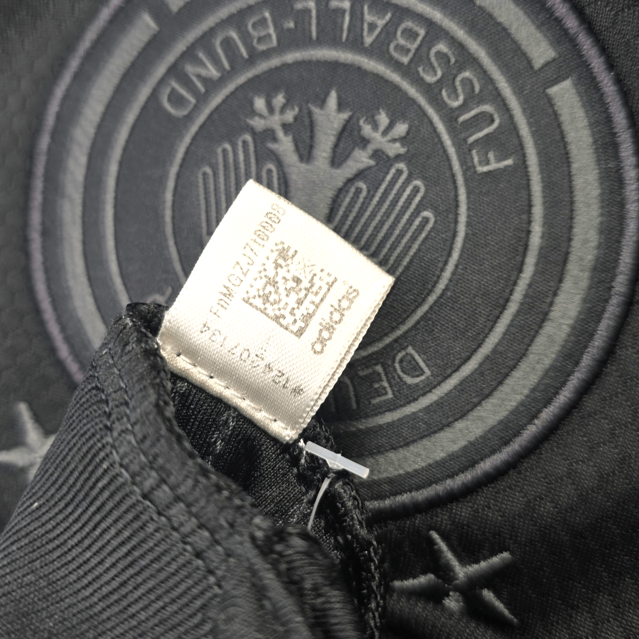 2020/22 Germany Away Football Shirt (S) Adidas #2 Rüdiger