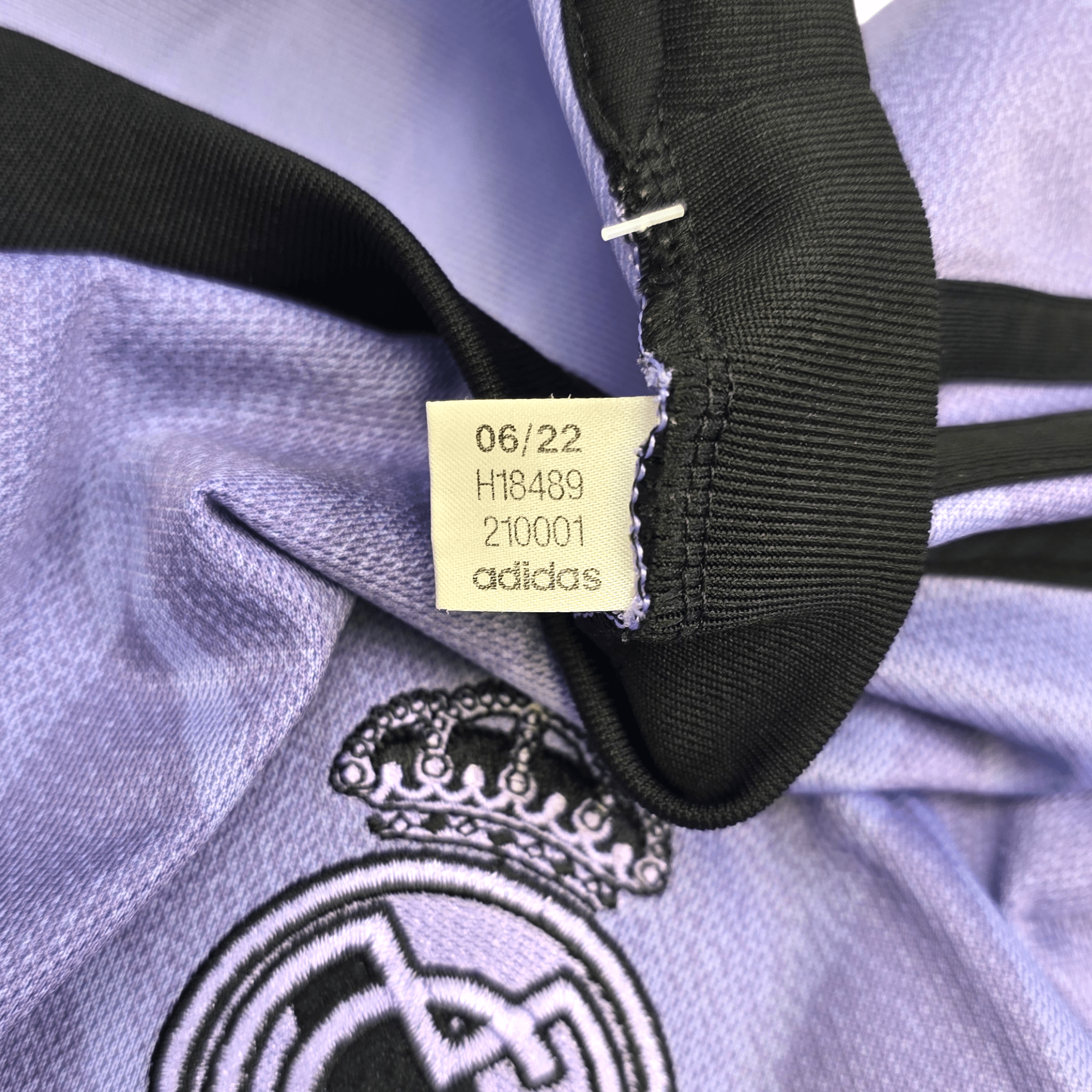 2022/23 Real Madrid Away Football Shirt (L) Adidas #20 Vini Jr