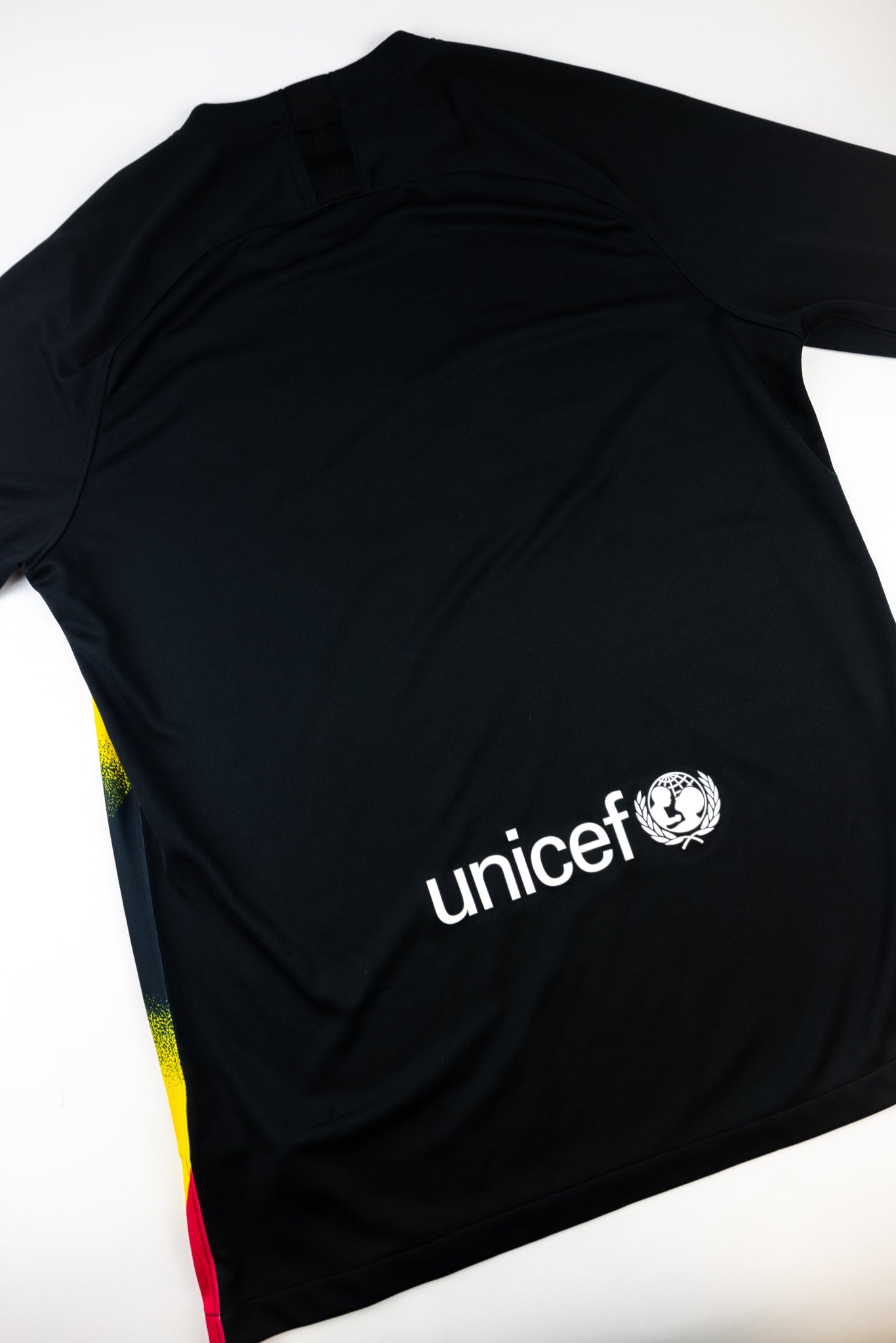 Barcelona 2019-20 Football Shirt (large)