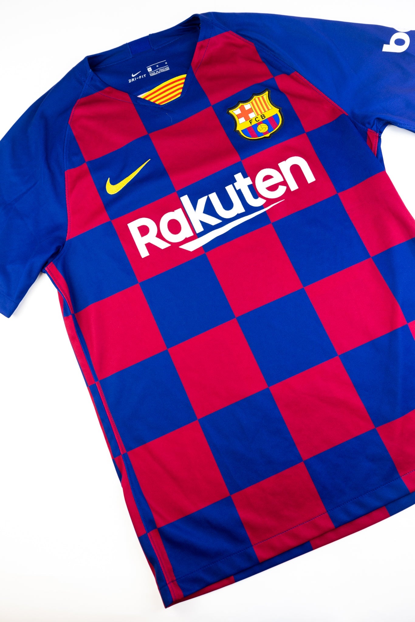 FC Barcelona 2019-20 Football Shirt (Medium) - Main Image