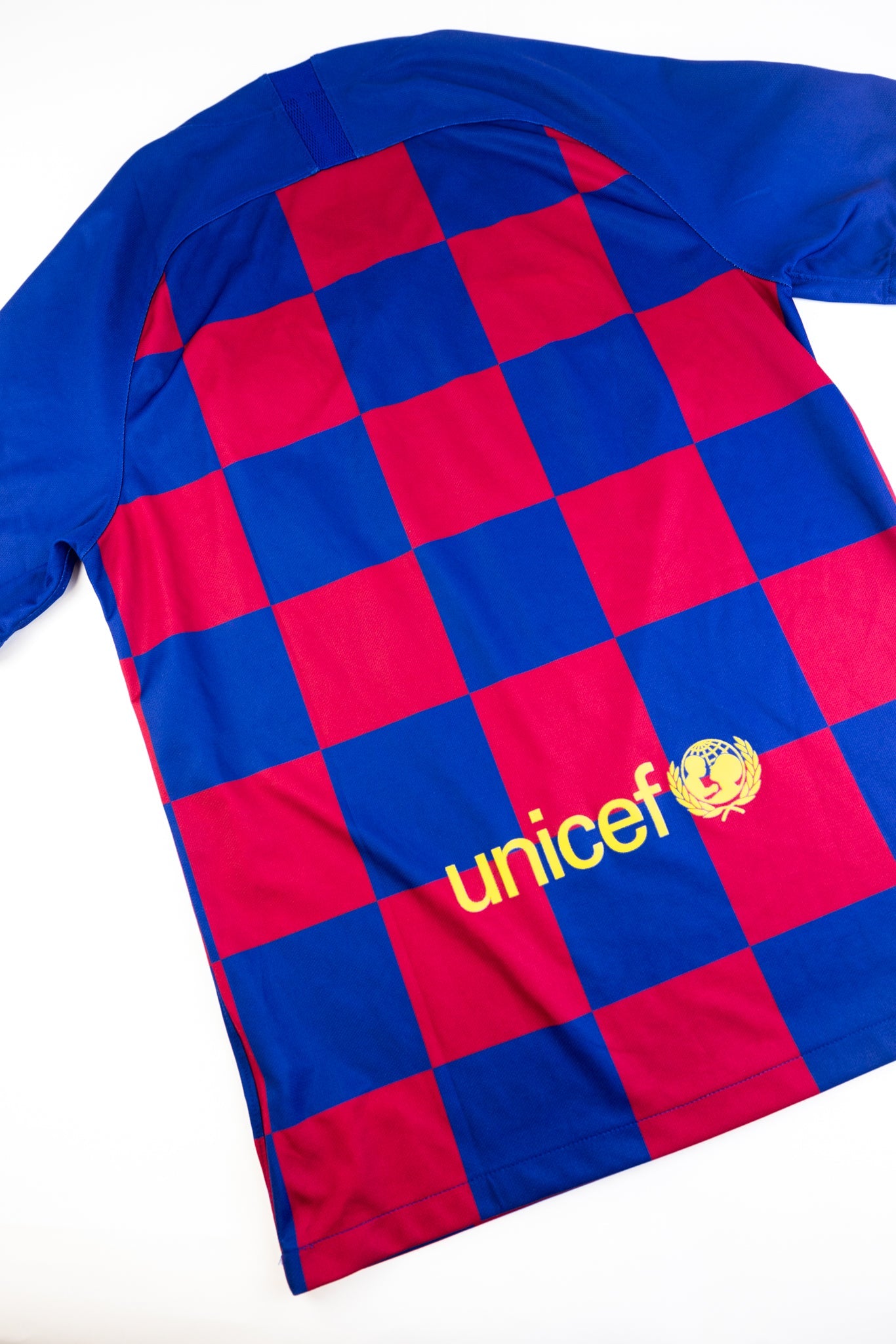 FC Barcelona 2019-20 Football Shirt (Medium)