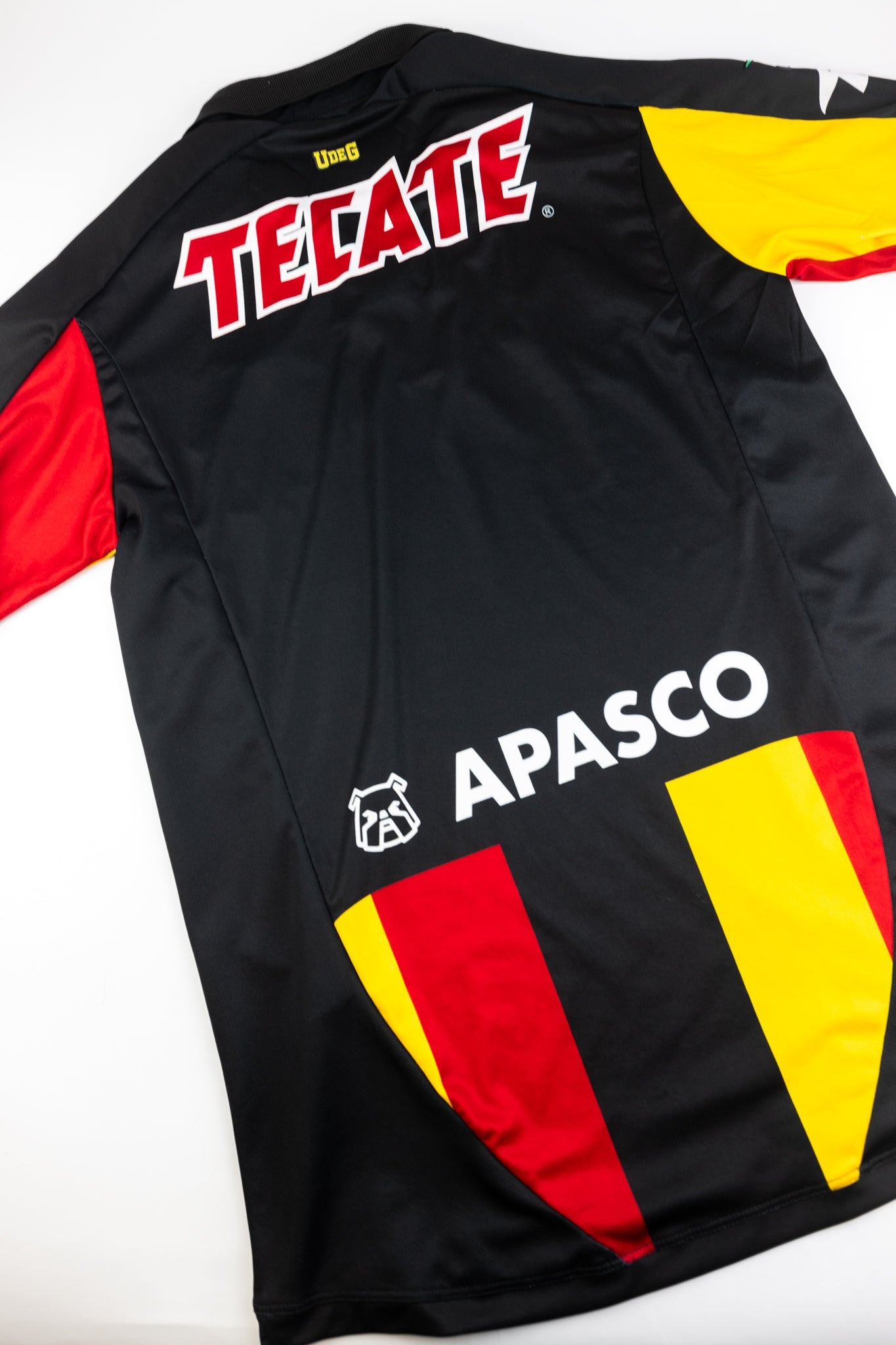 Leones Negros 2012-13 Football shirt (Medium)