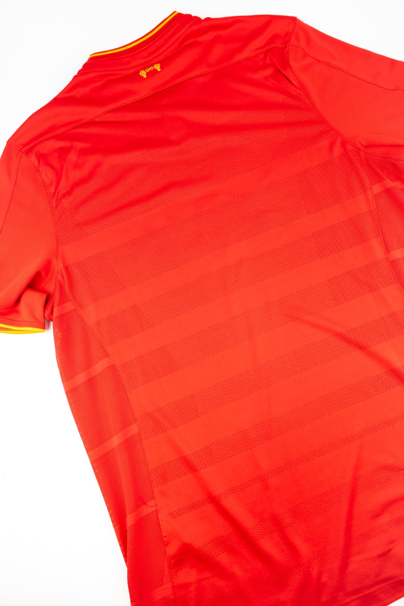 Liverpool FC 2016-17 Football Shirt (Large)