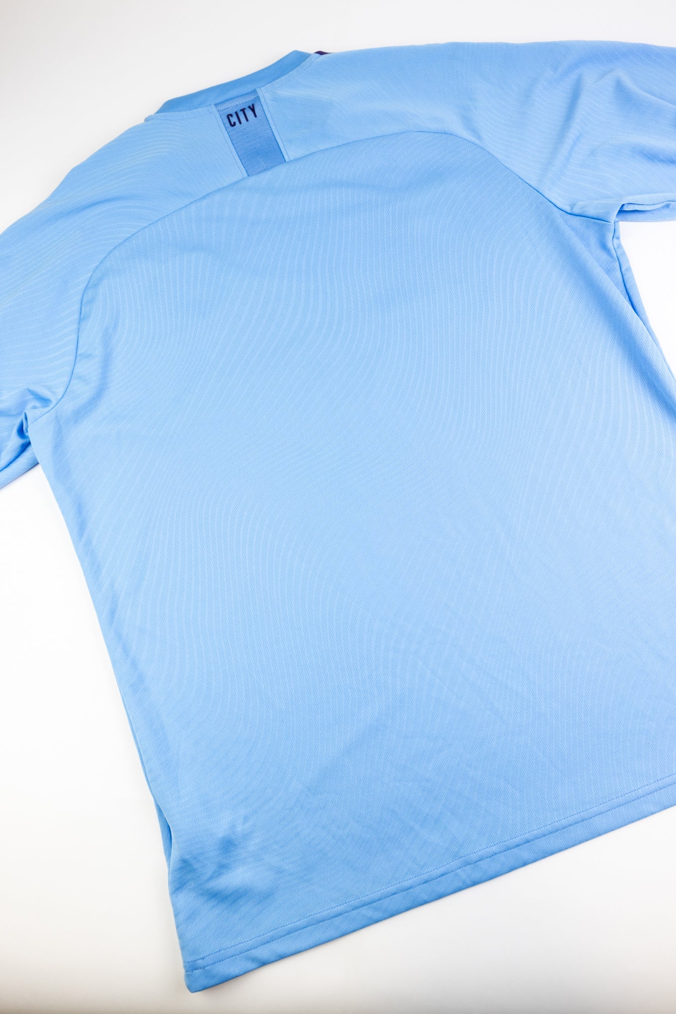 Manchester City 2019-20 Football Shirt (Large)