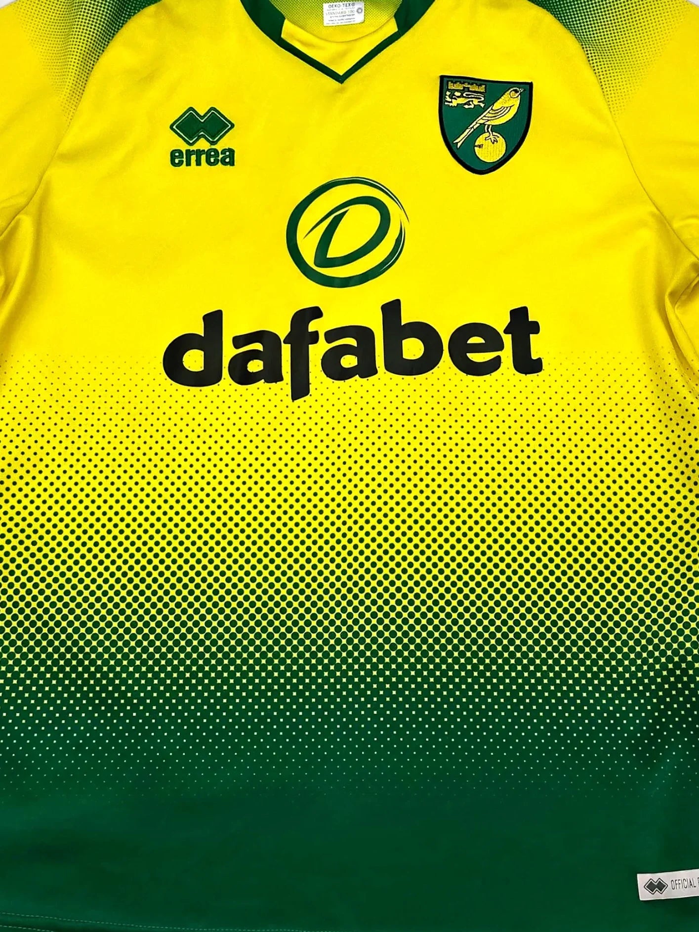 Norwich City 2019-20 Football Shirt (Large)