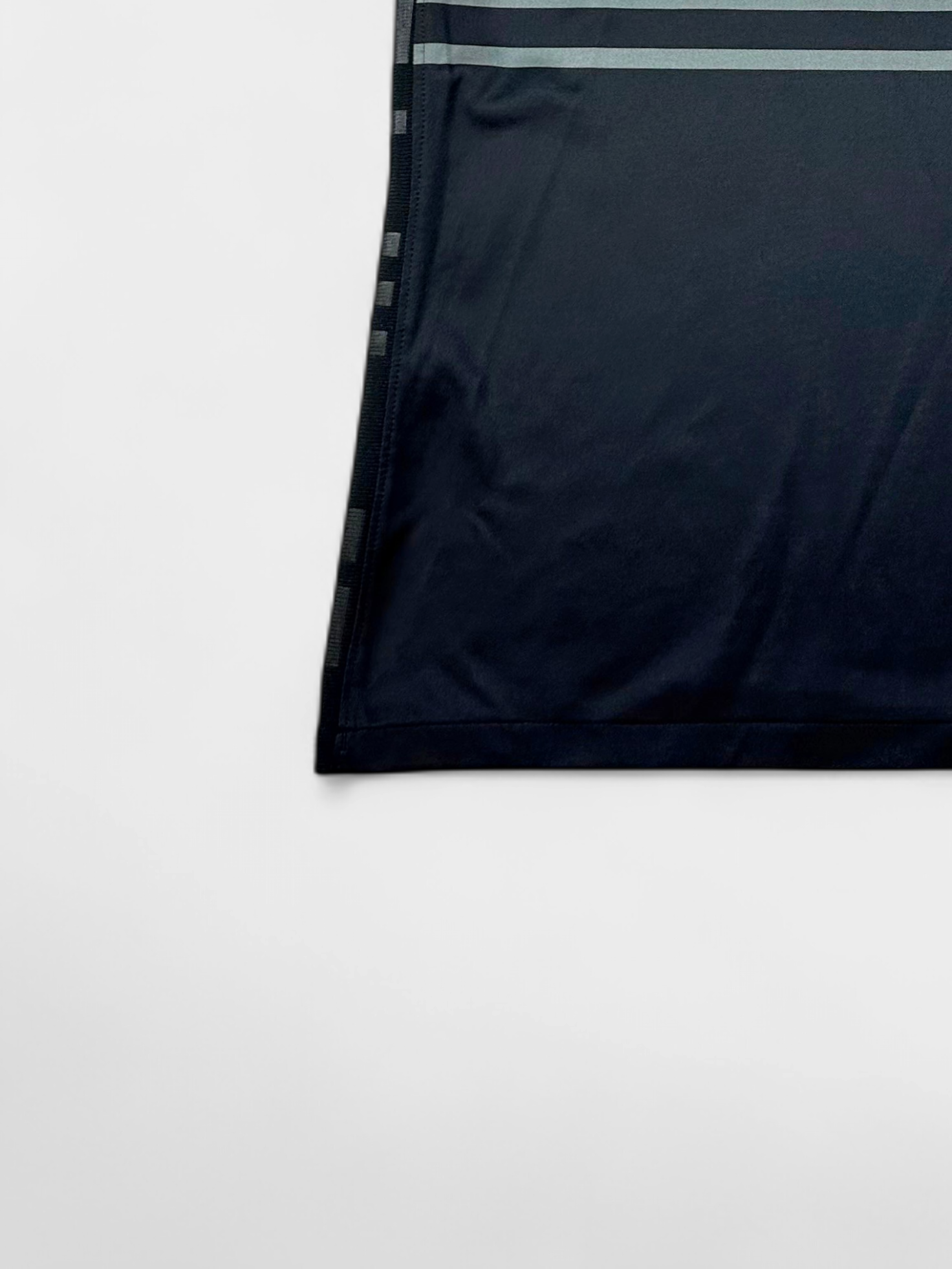 Paris Saint-Germain 2021-22 Third Shirt Nike Original (L)