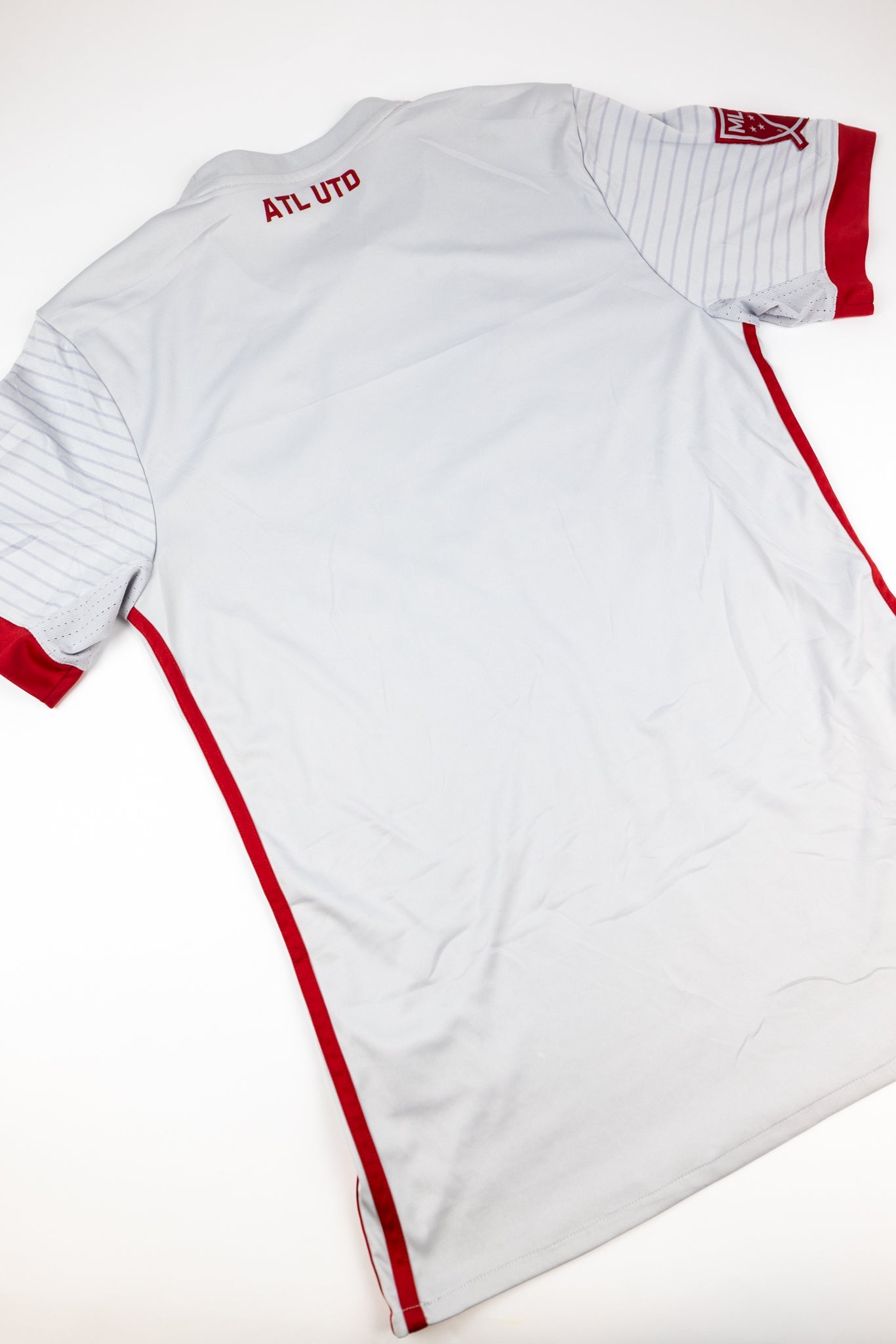 Atlanta United 2017 Football Shirt (Small)