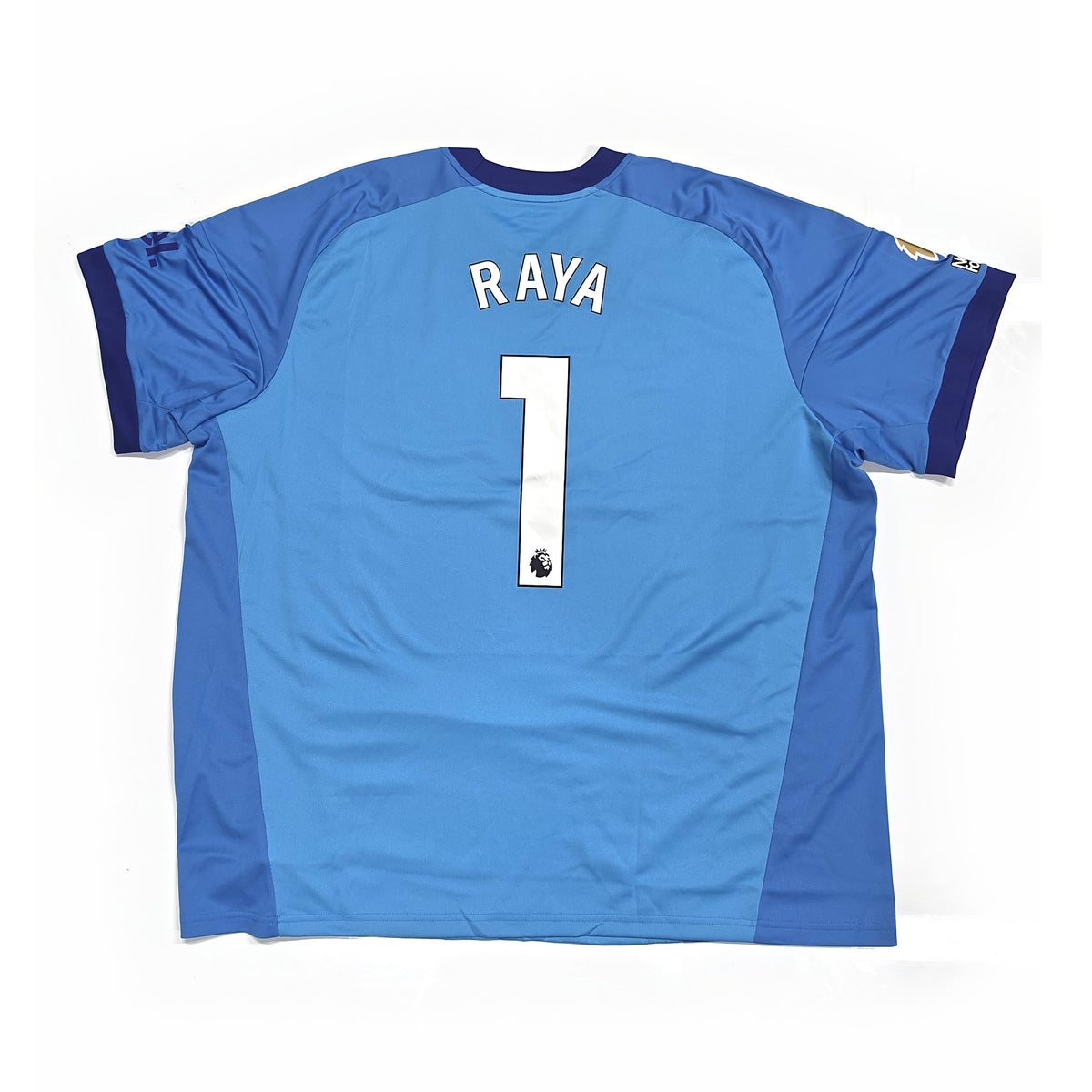 Arsenal 2026/27 away goalkeeper shirt, back with Raya 1 print