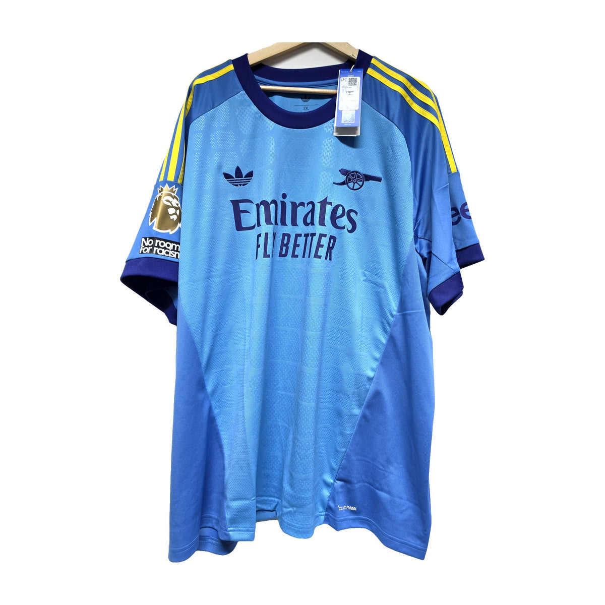 Arsenal 2026/27 away goalkeeper shirt, front