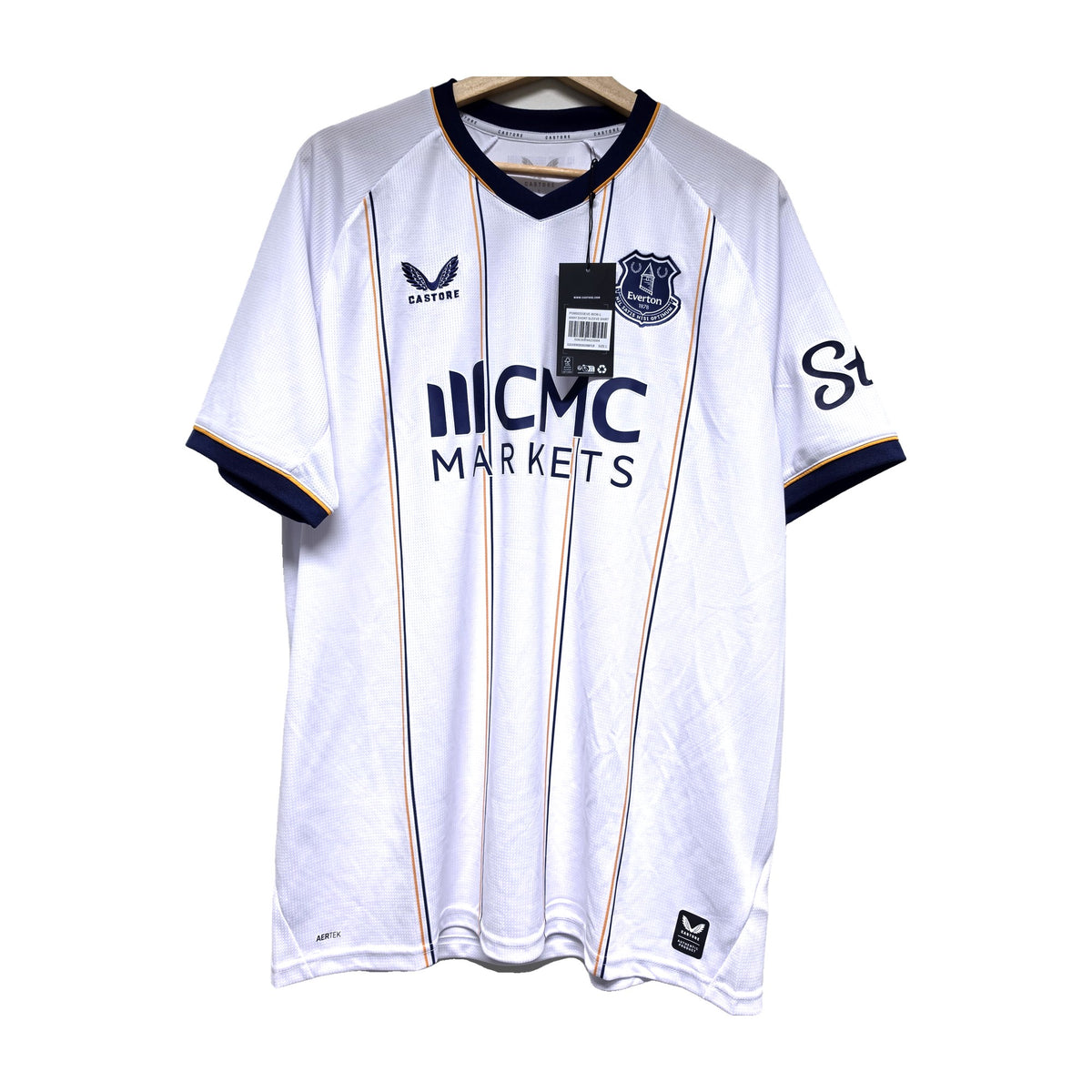 Everton 2026/27 away shirt, front