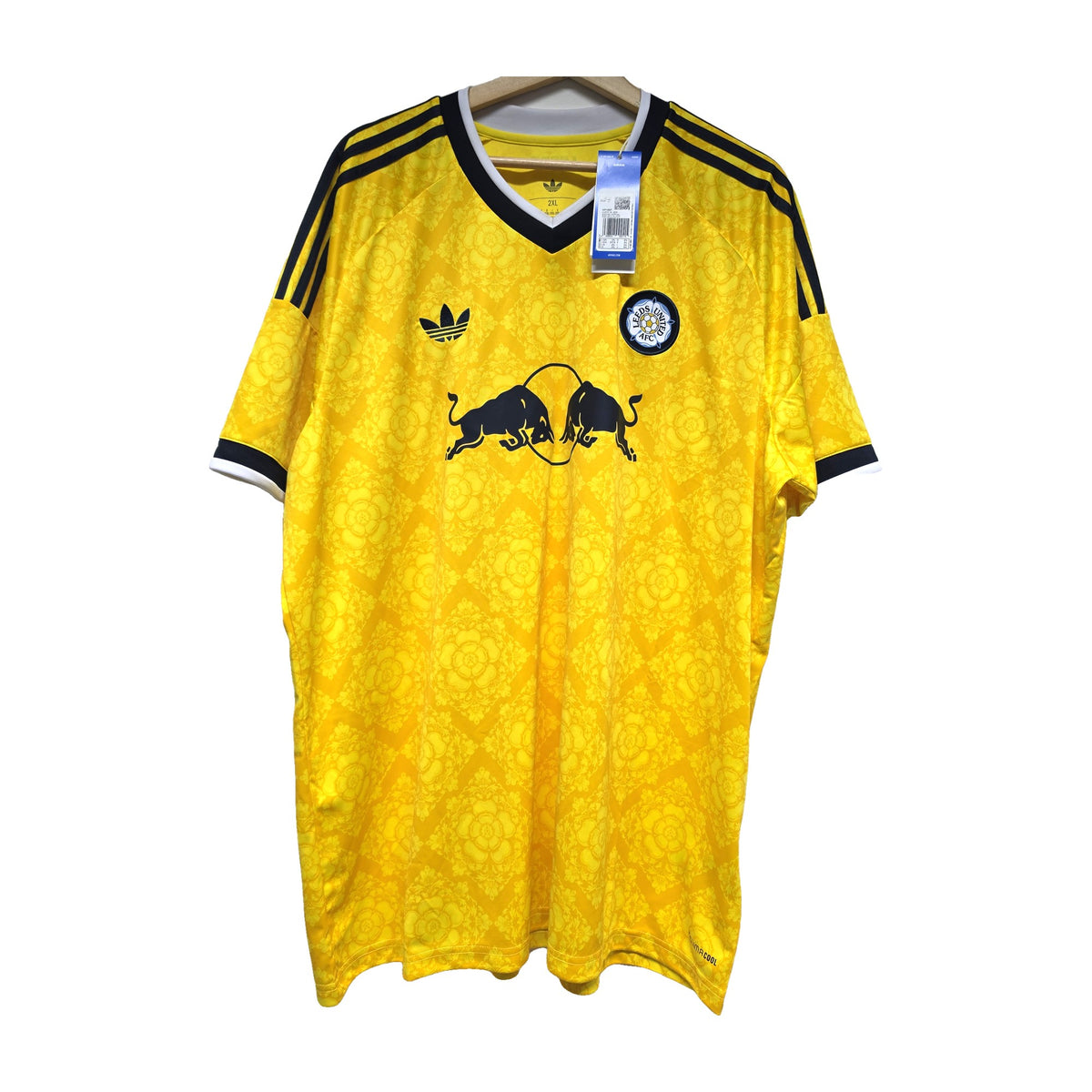 Leeds United 2026/27 away shirt, front