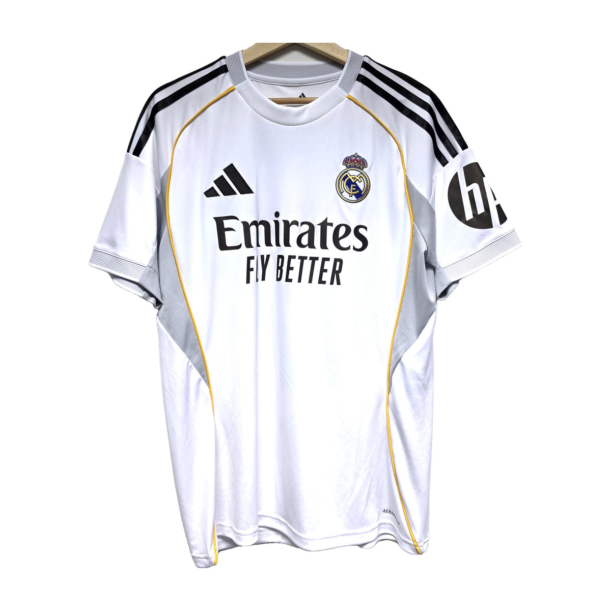 Real Madrid 2025/26 home shirt, front
