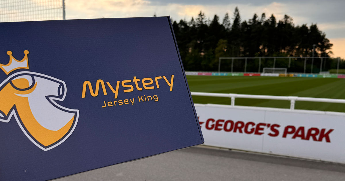 Step by step guide showing how a mystery football shirt box from Mystery Jersey King works from order to unboxing