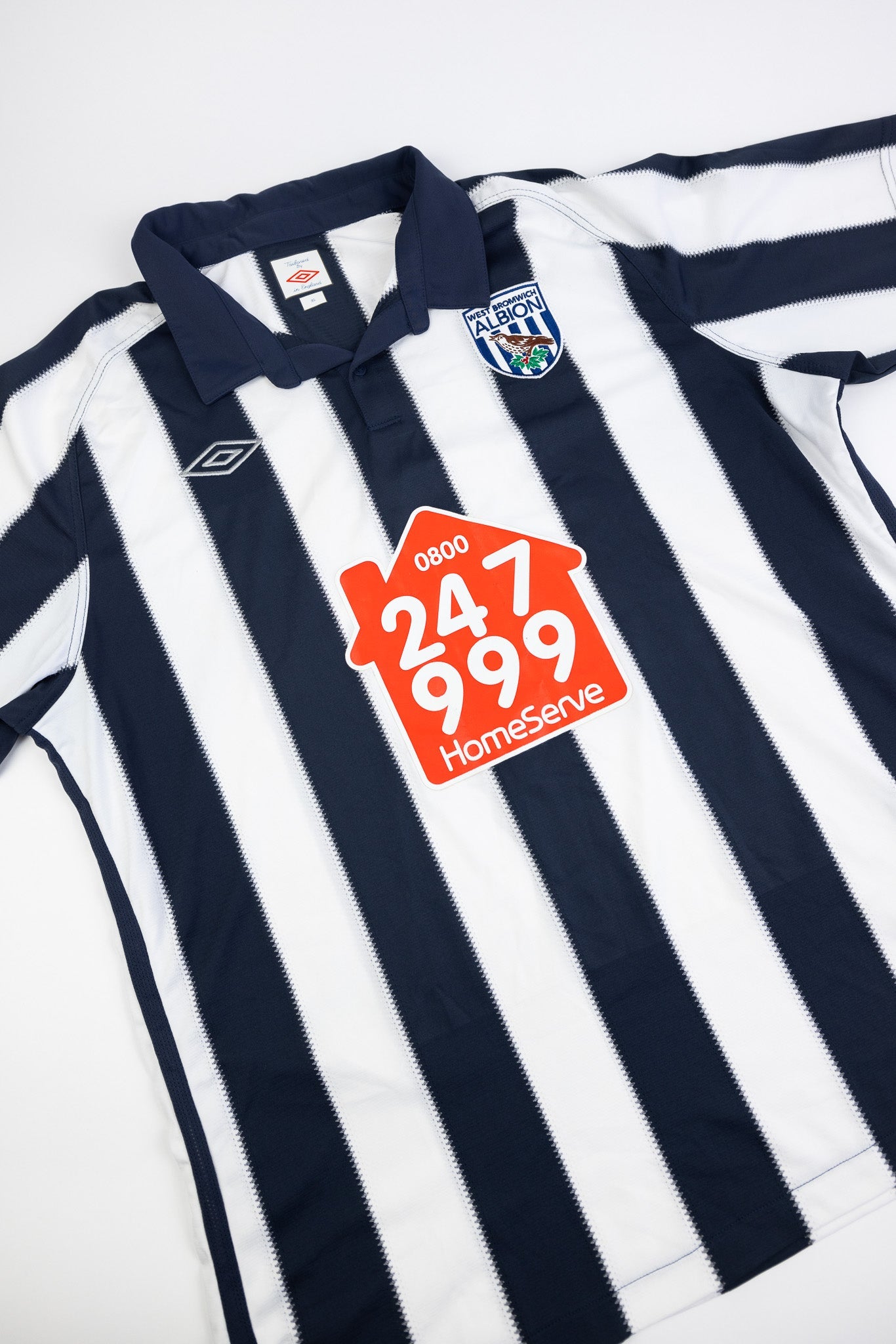 West Brom 2010-11 Football Shirt (XL)