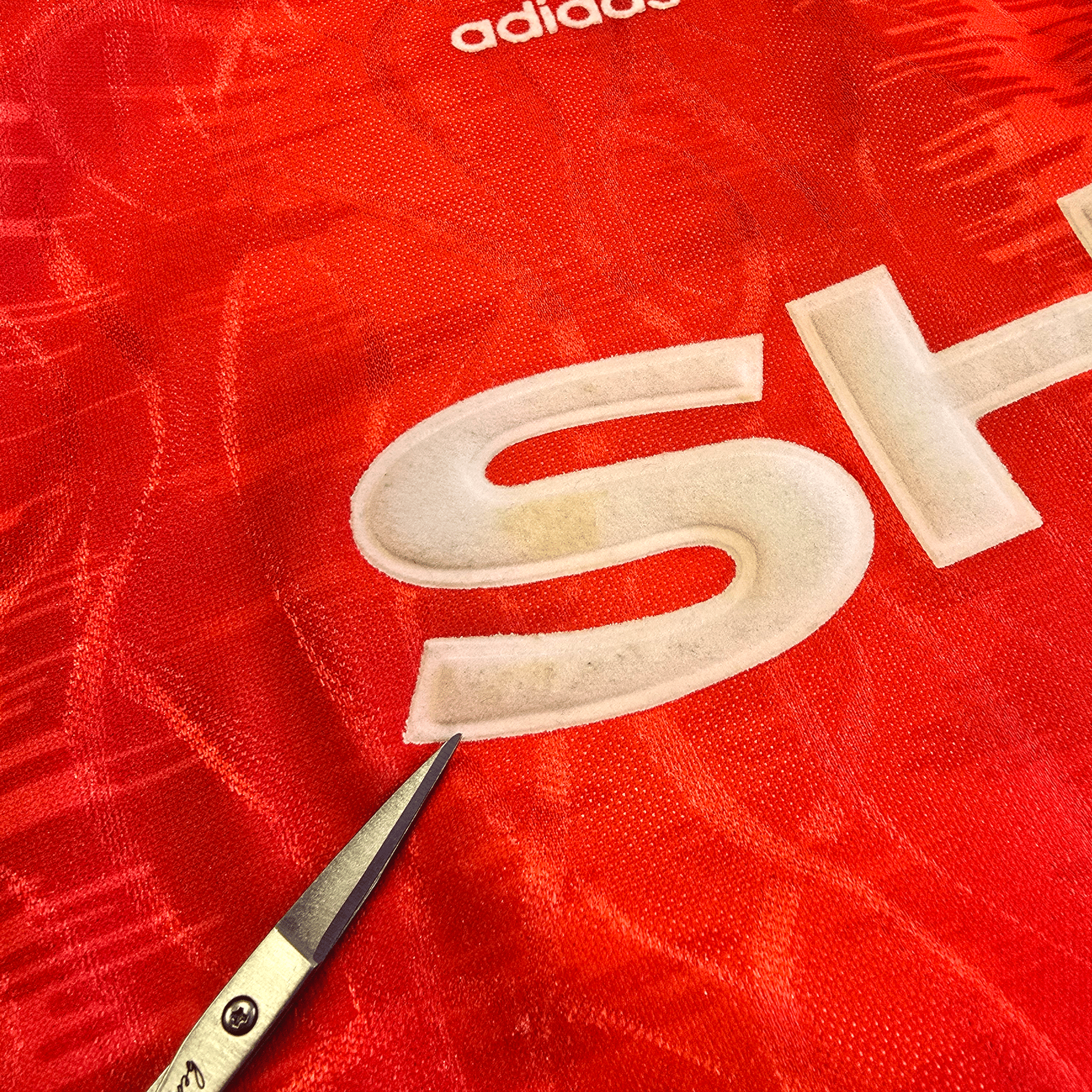 1990-92 Manchester United Home Shirt (L) - Adidas Original
