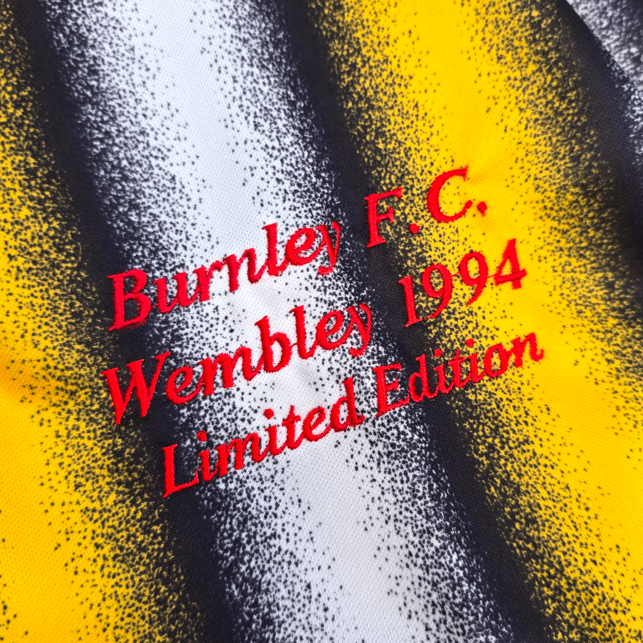 1993/94 Burnley Away Football Shirt (2XL) Mitre - Promotion Season