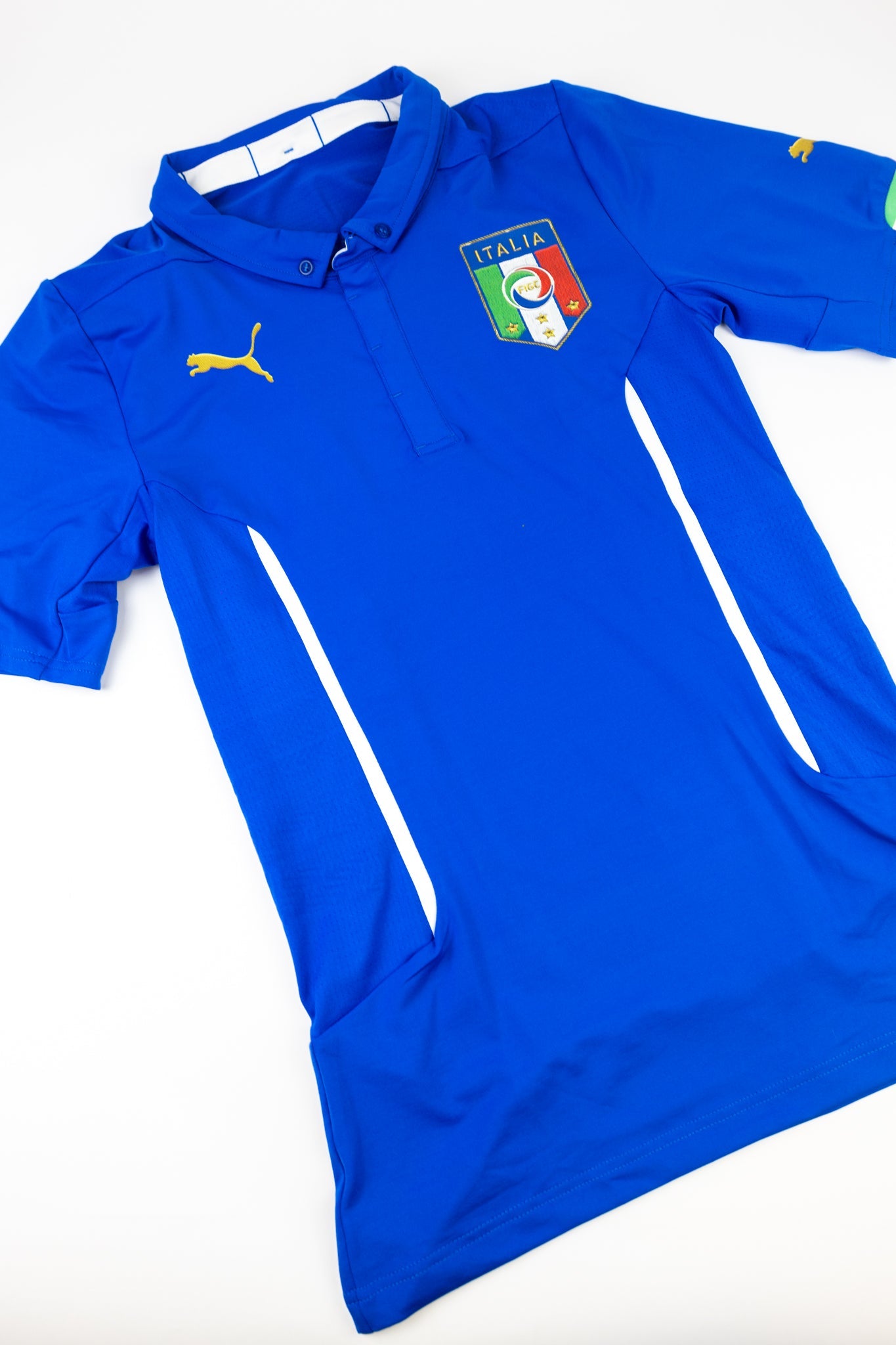 Italy 2014-16 Football Shirt Player Spec (Large)