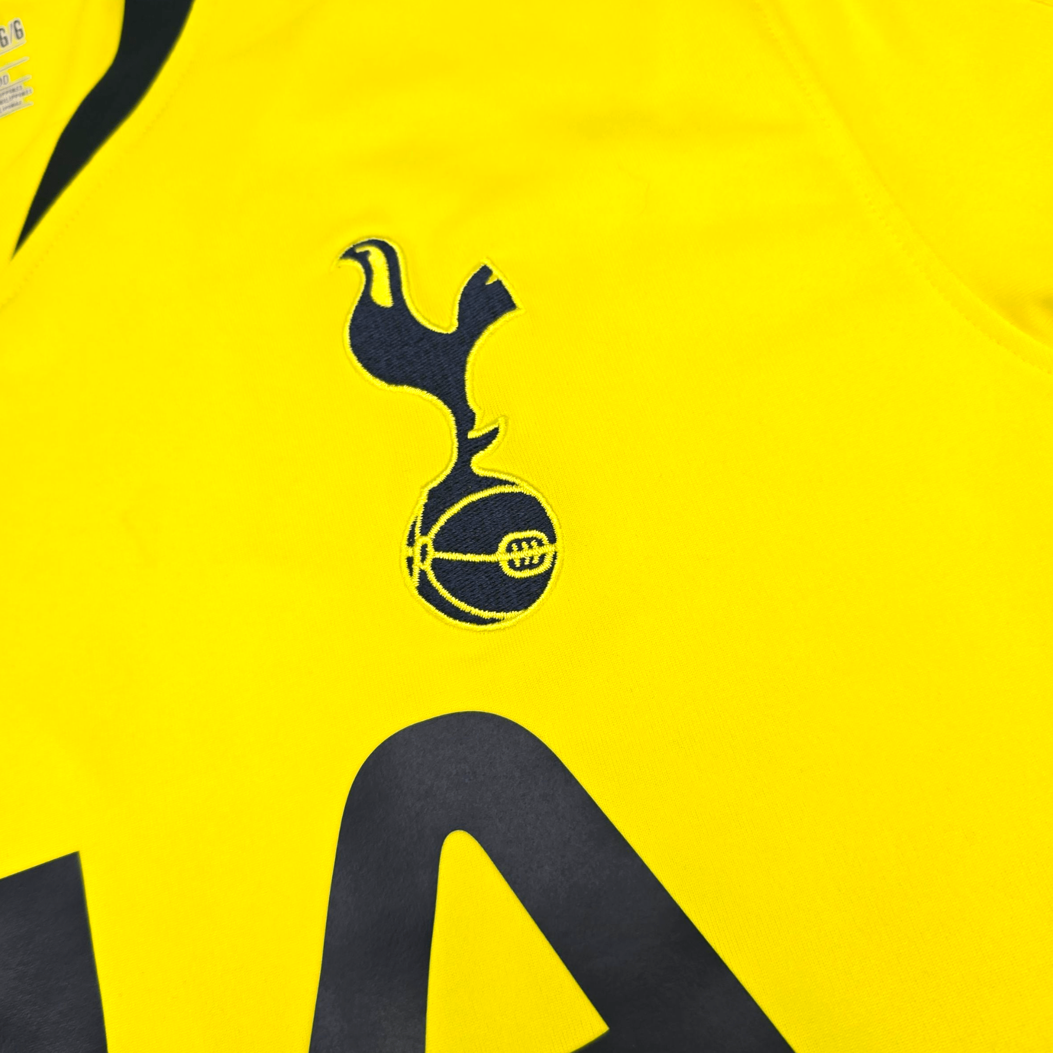 2014/15 Tottenham Hotspur Third Football Shirt (L) Under Armour #19 Dembele