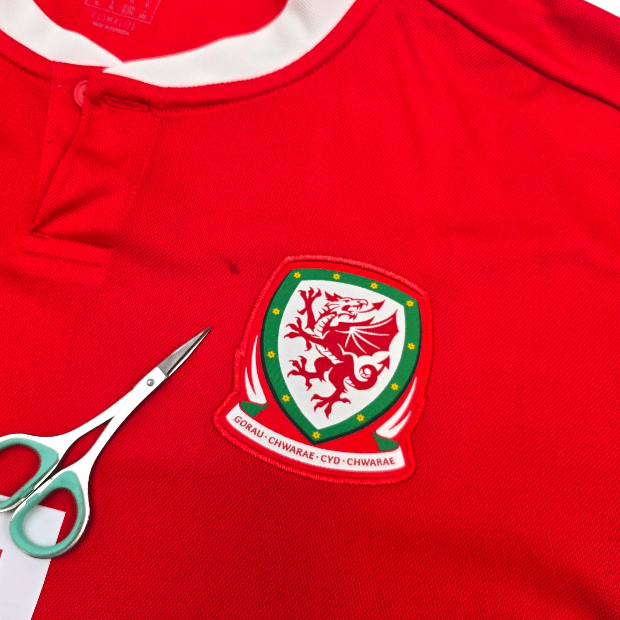 2018/19 Wales Home Football Shirt (XL) Adidas #11 Bale