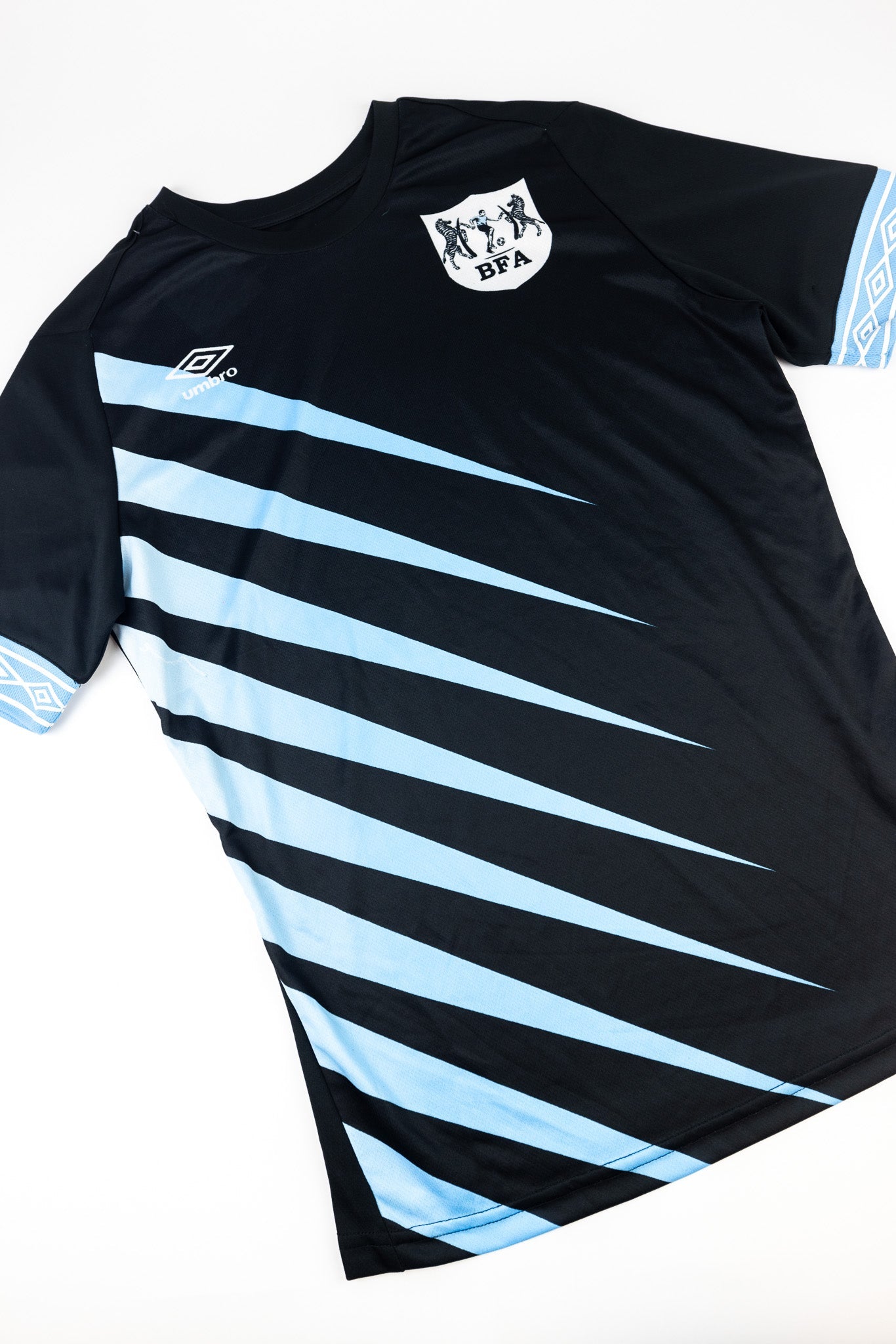 Botswana 2019-20 Football Shirt (Small)