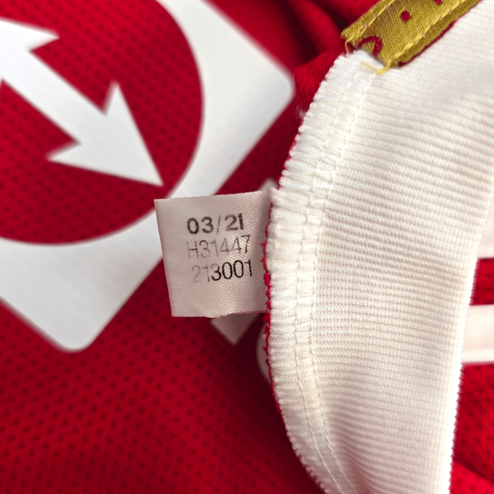 2021/22 Manchester United Home Shirt (2XL) Adidas #18 Bruno Fernandes