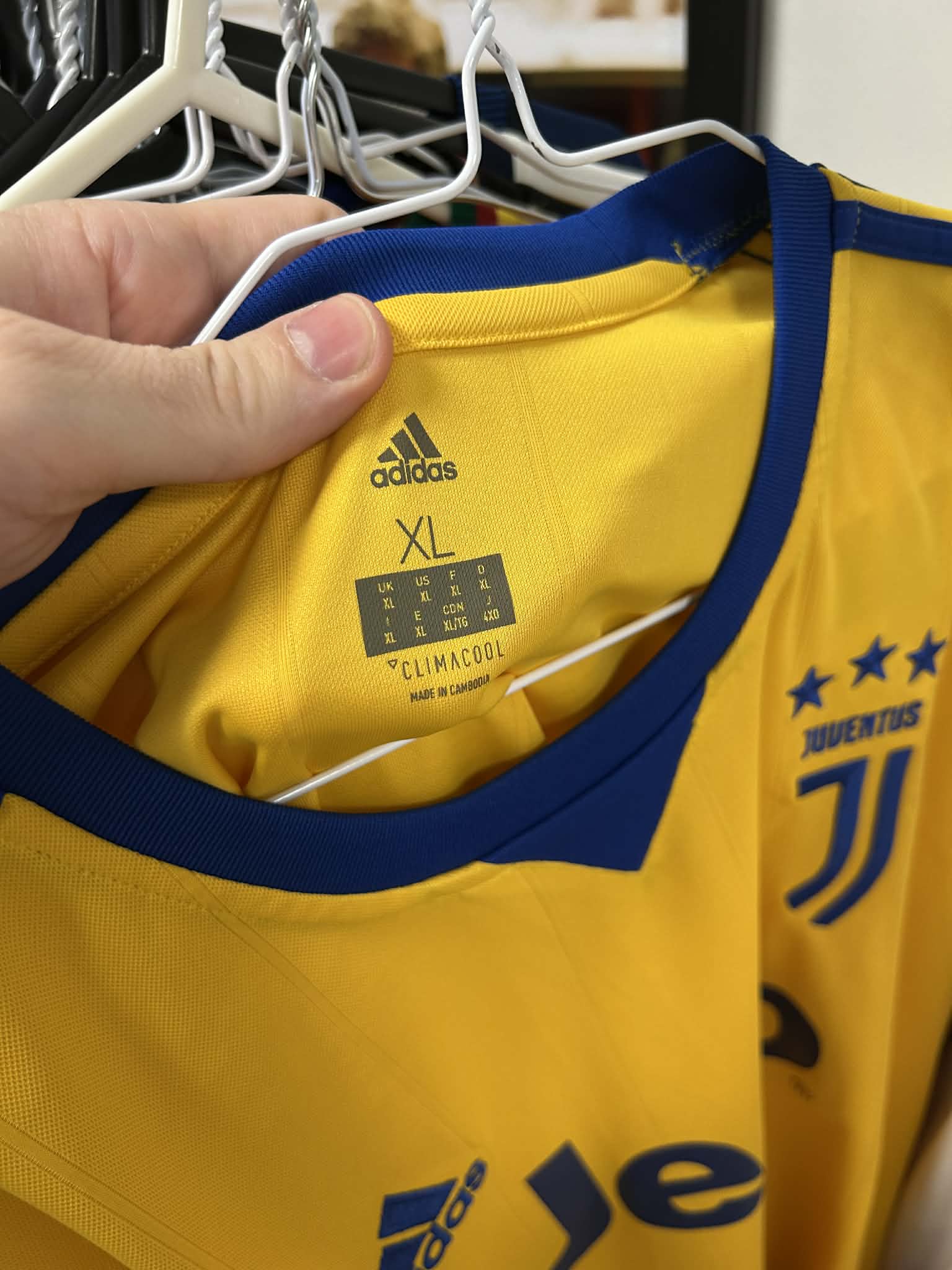 Juventus 2017-18 Away Shirt (Brand New With Tags) Size XL