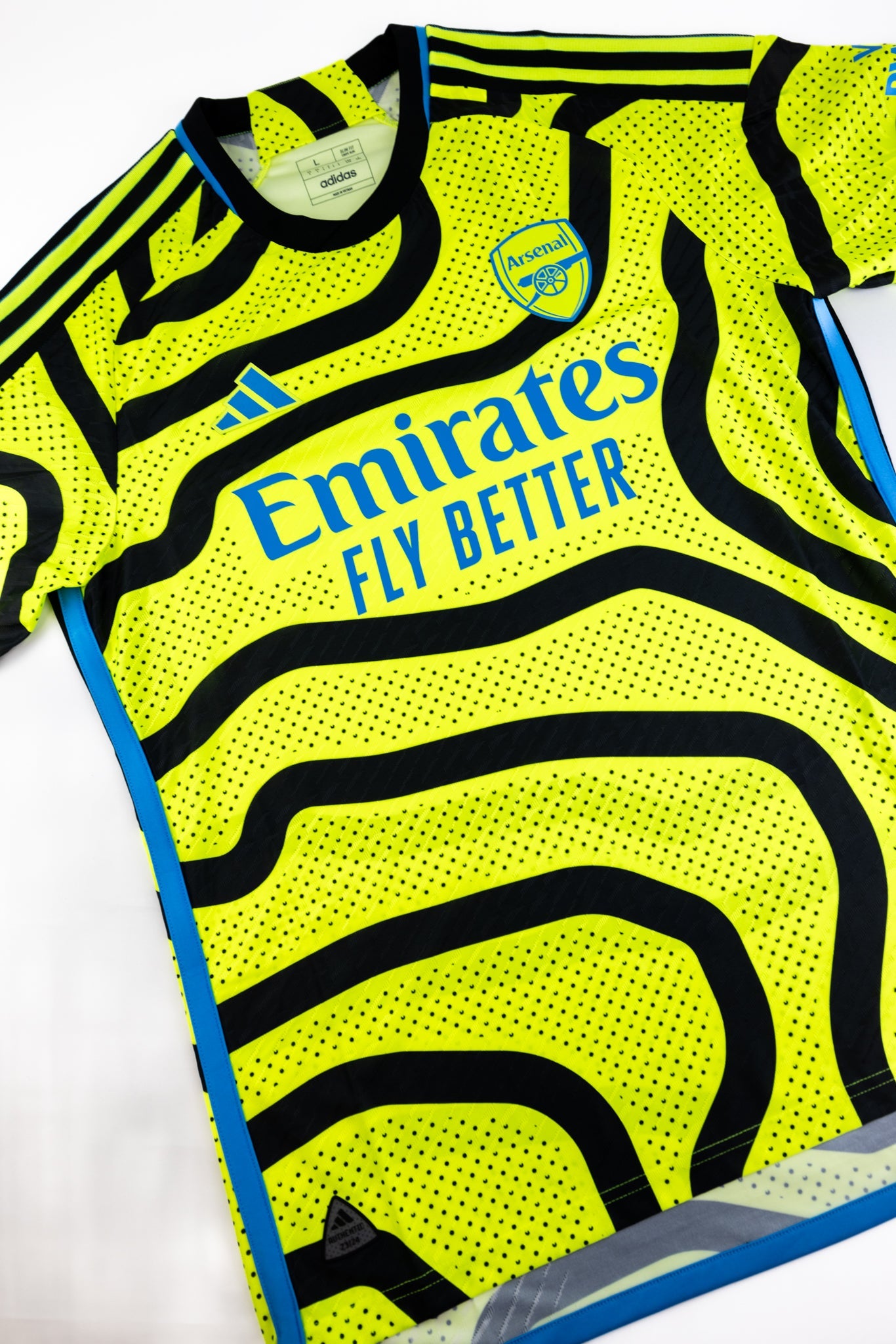 Arsenal 2023-24 football shirt (Various)