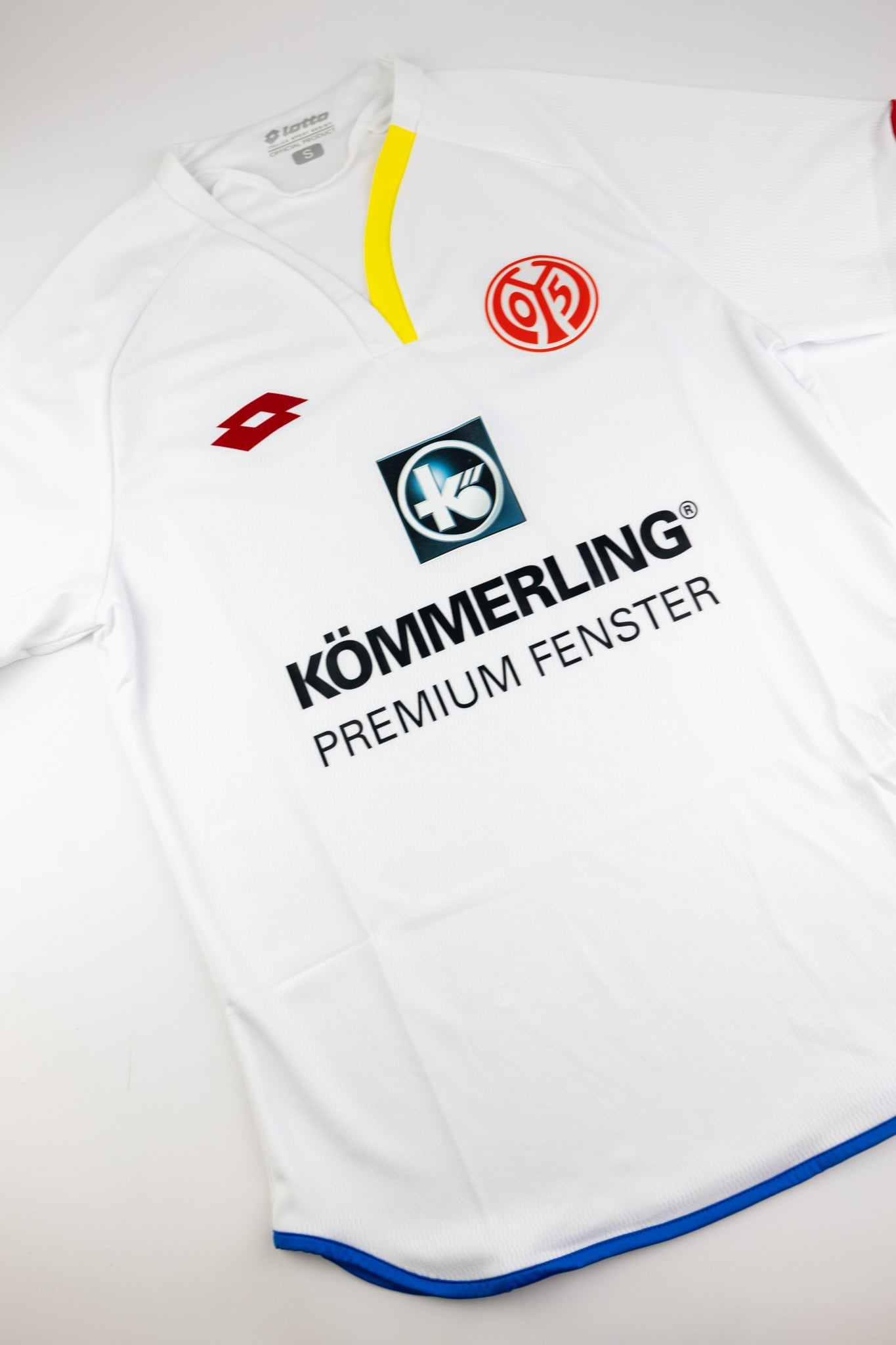 FSV Mainz 2016-17 Football Shirt (Small)