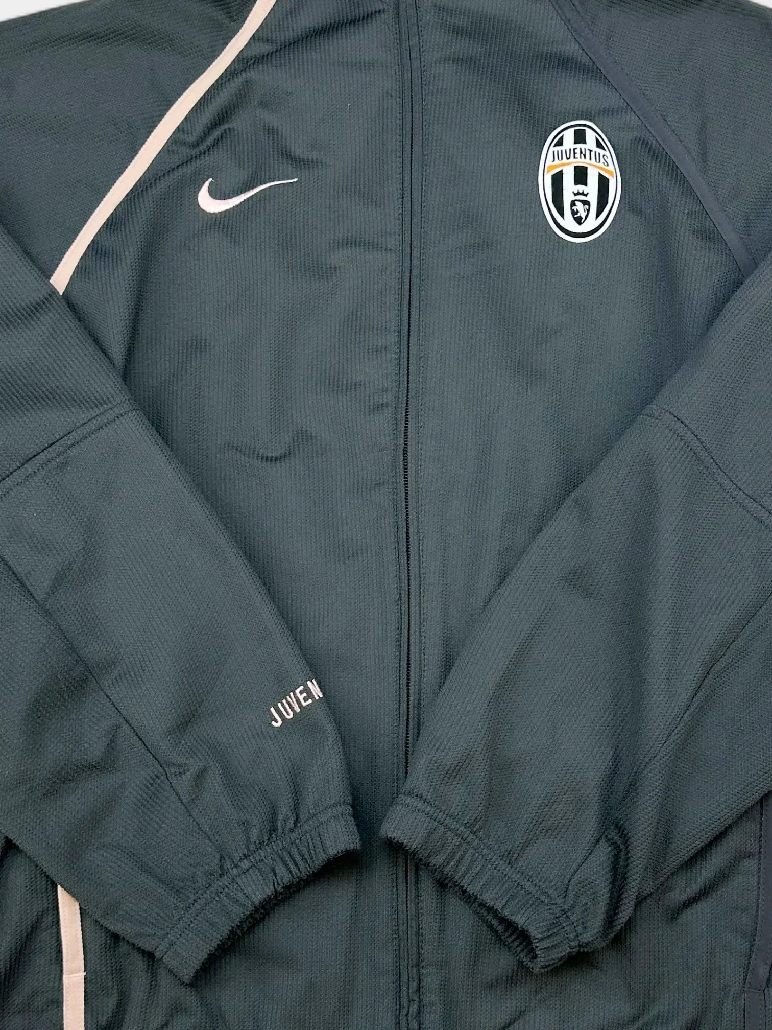 Juventus 2004-05 Track Jacket (Medium)
