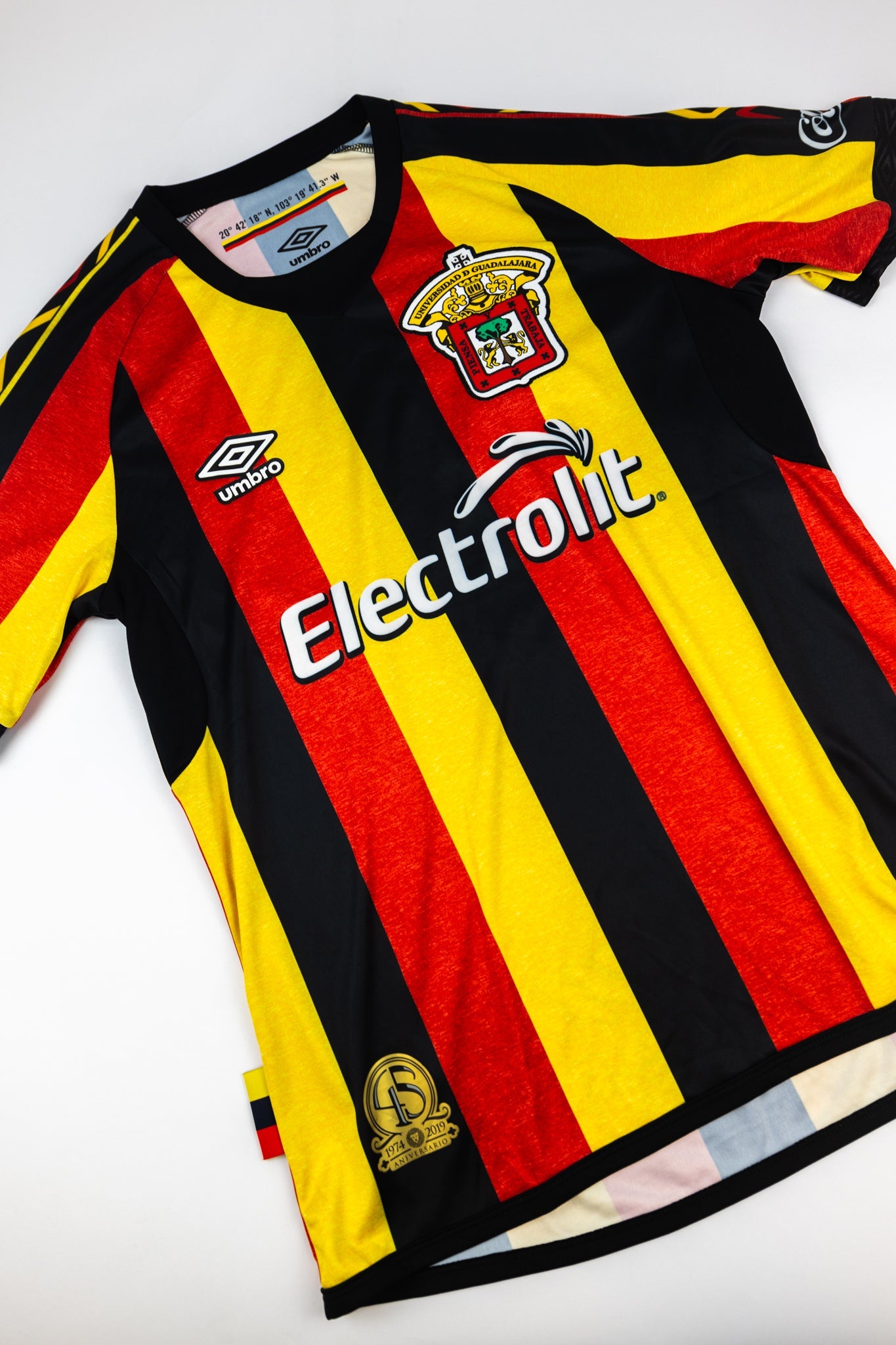 Leones Negros 2019-20 Football Shirt (Small)