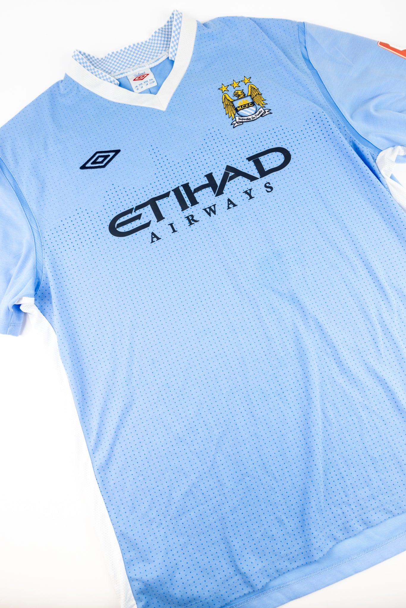 Manchester City 2011-12 Football Shirt (XL)