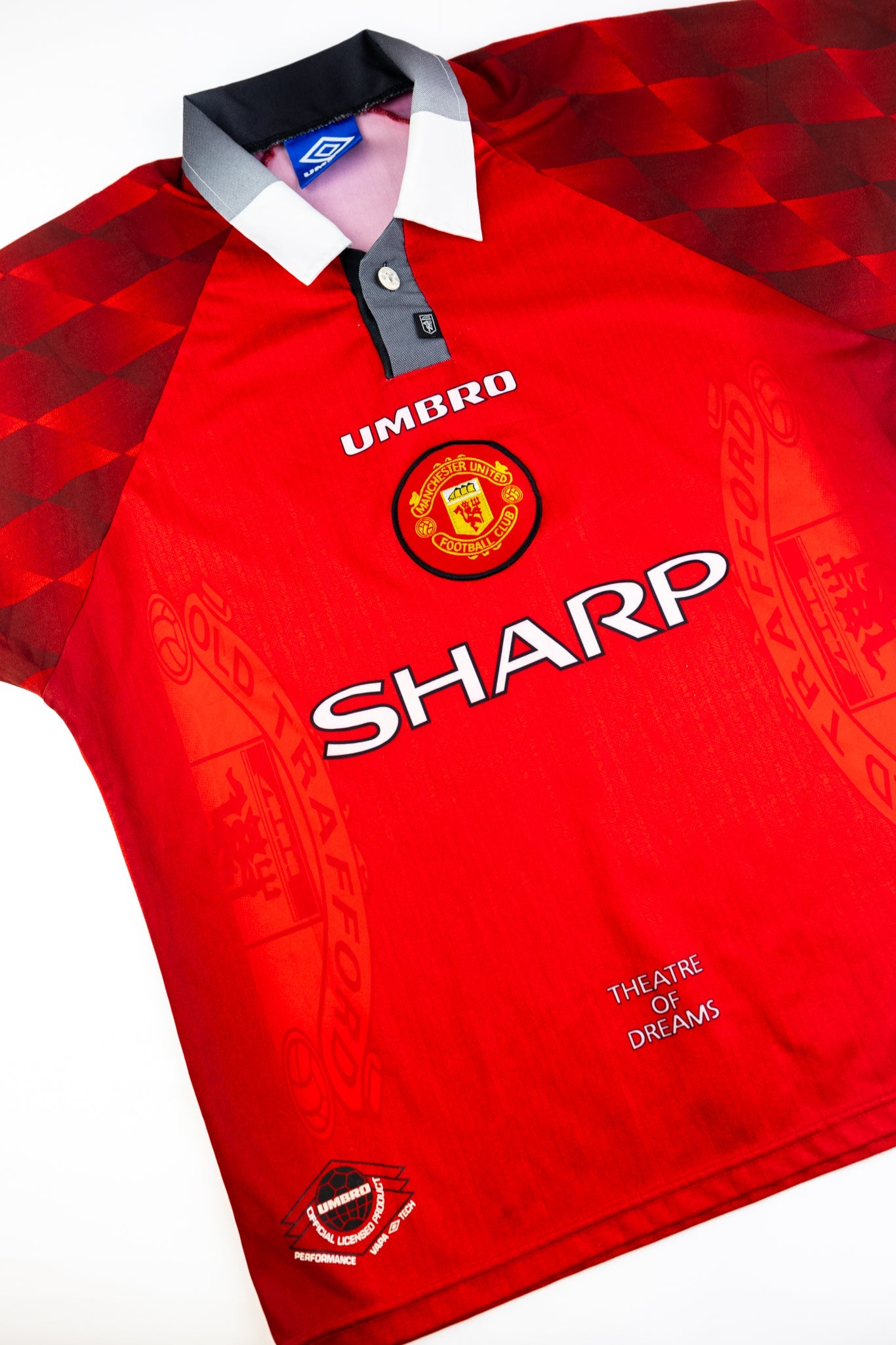 Manchester United 1996-98 Football Shirt (Medium)