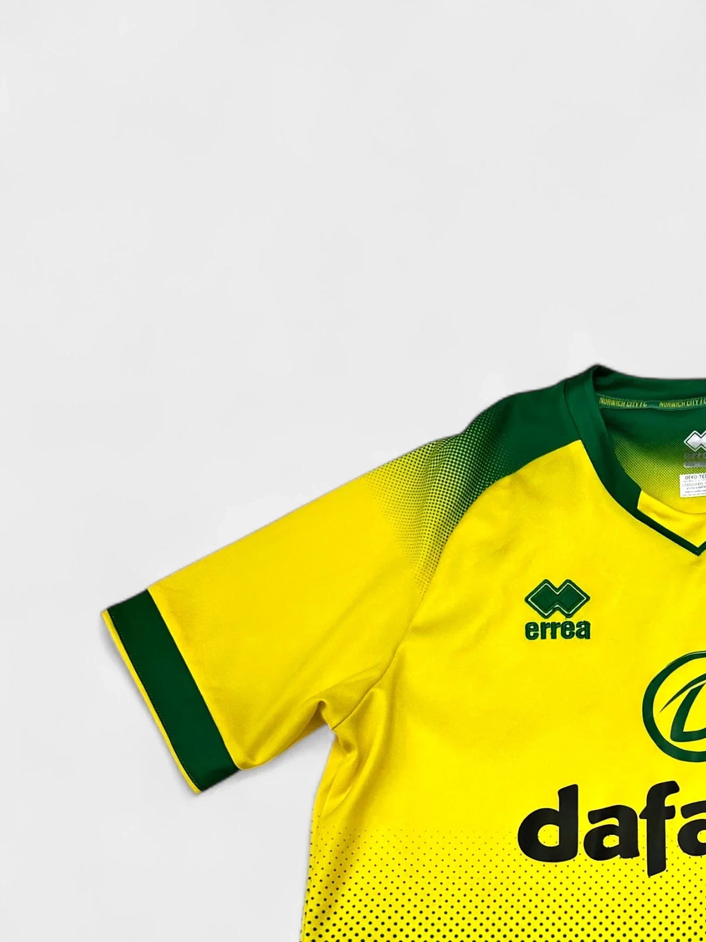 Norwich City 2019-20 Football Shirt (Large)