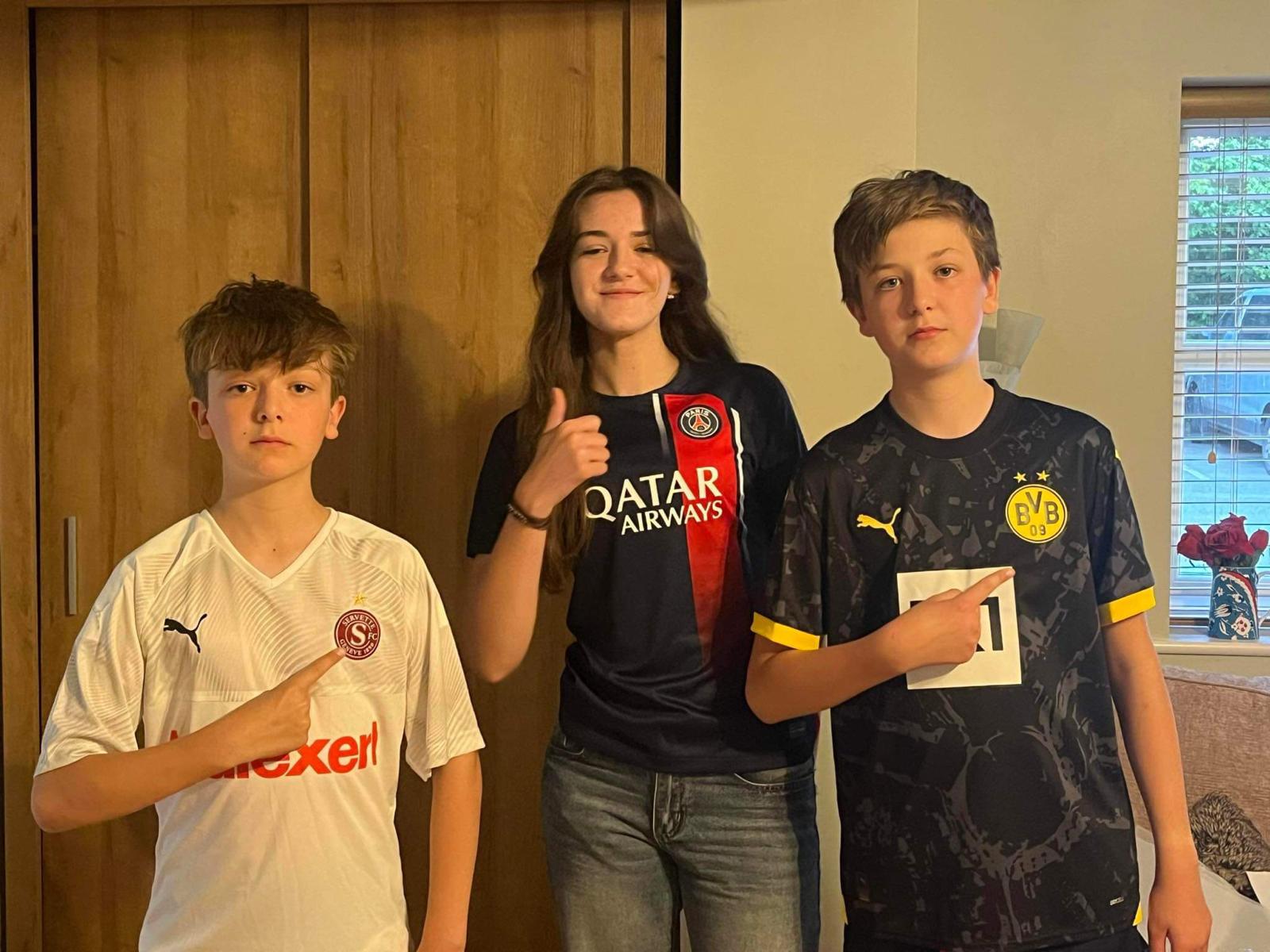 Hattrick Mystery Football Shirt Box (3)