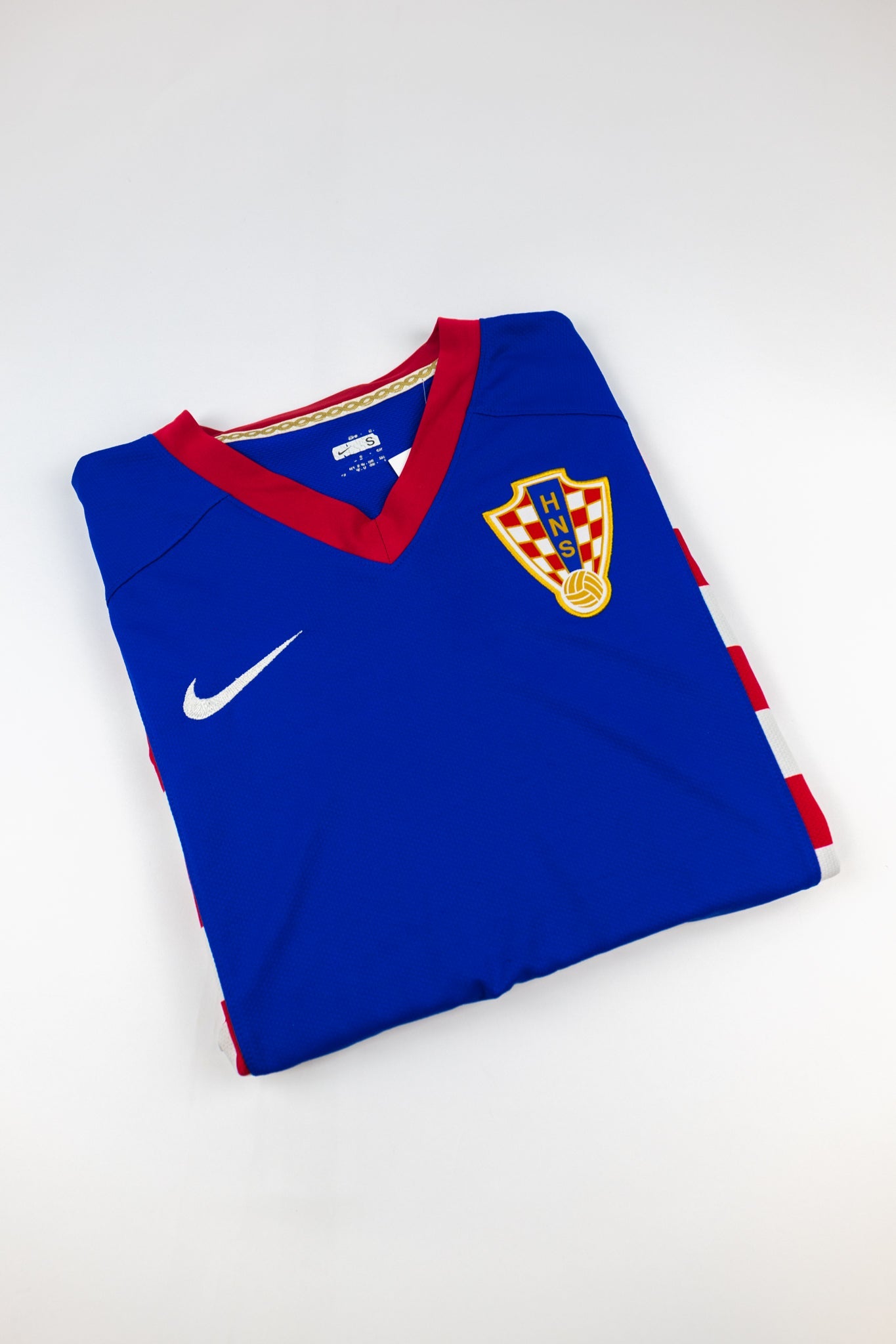 Croatia 2007-09 Football Shirt (Small)