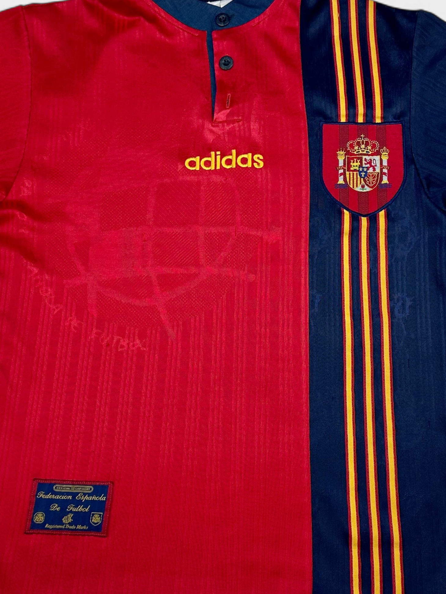 Spain 1996-98 Home Shirt Adidas Original - Luis Enrique Raul Era (S)