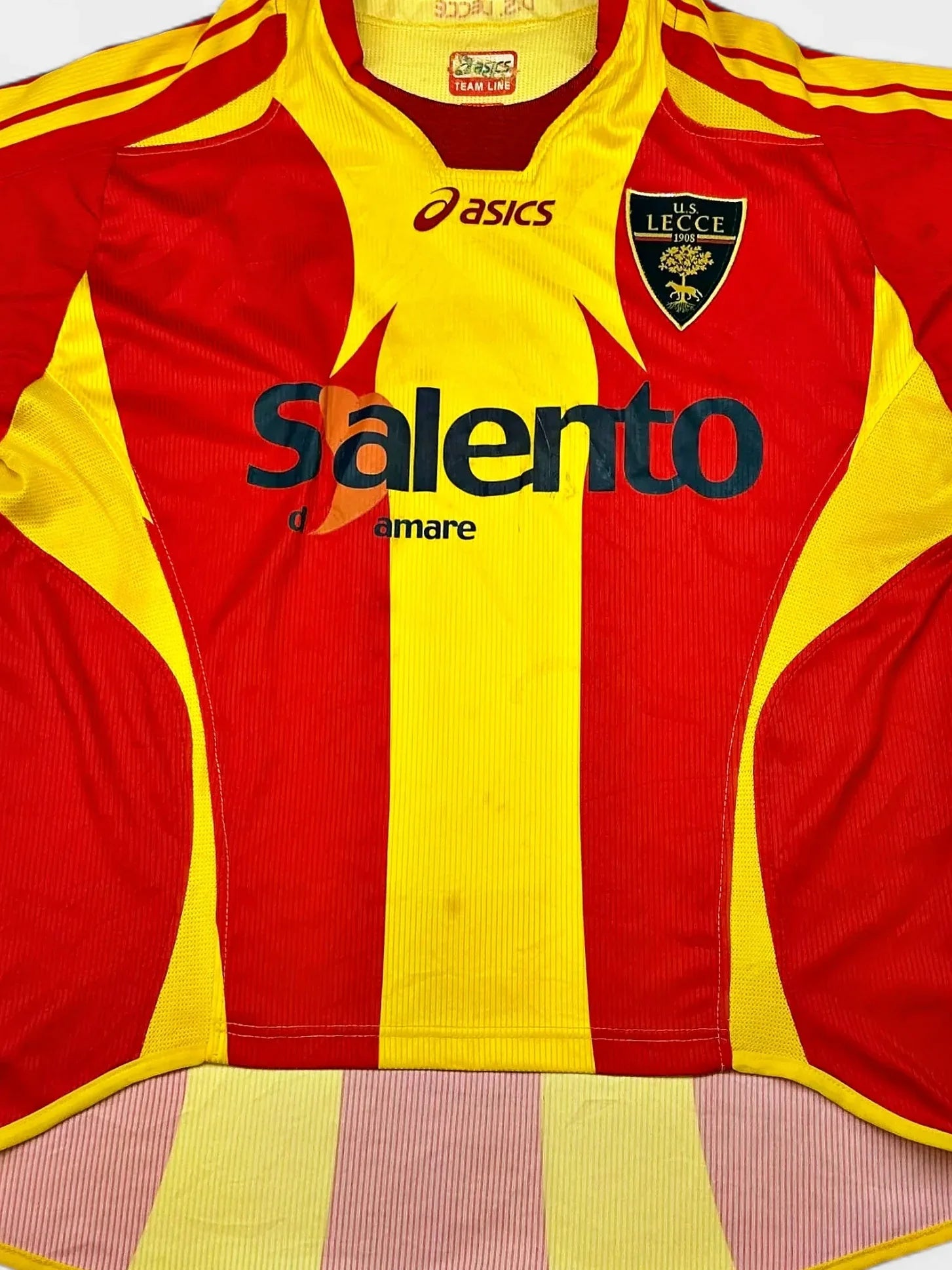 U.S. Lecce 2006-07 Asics Home Shirt (Small)