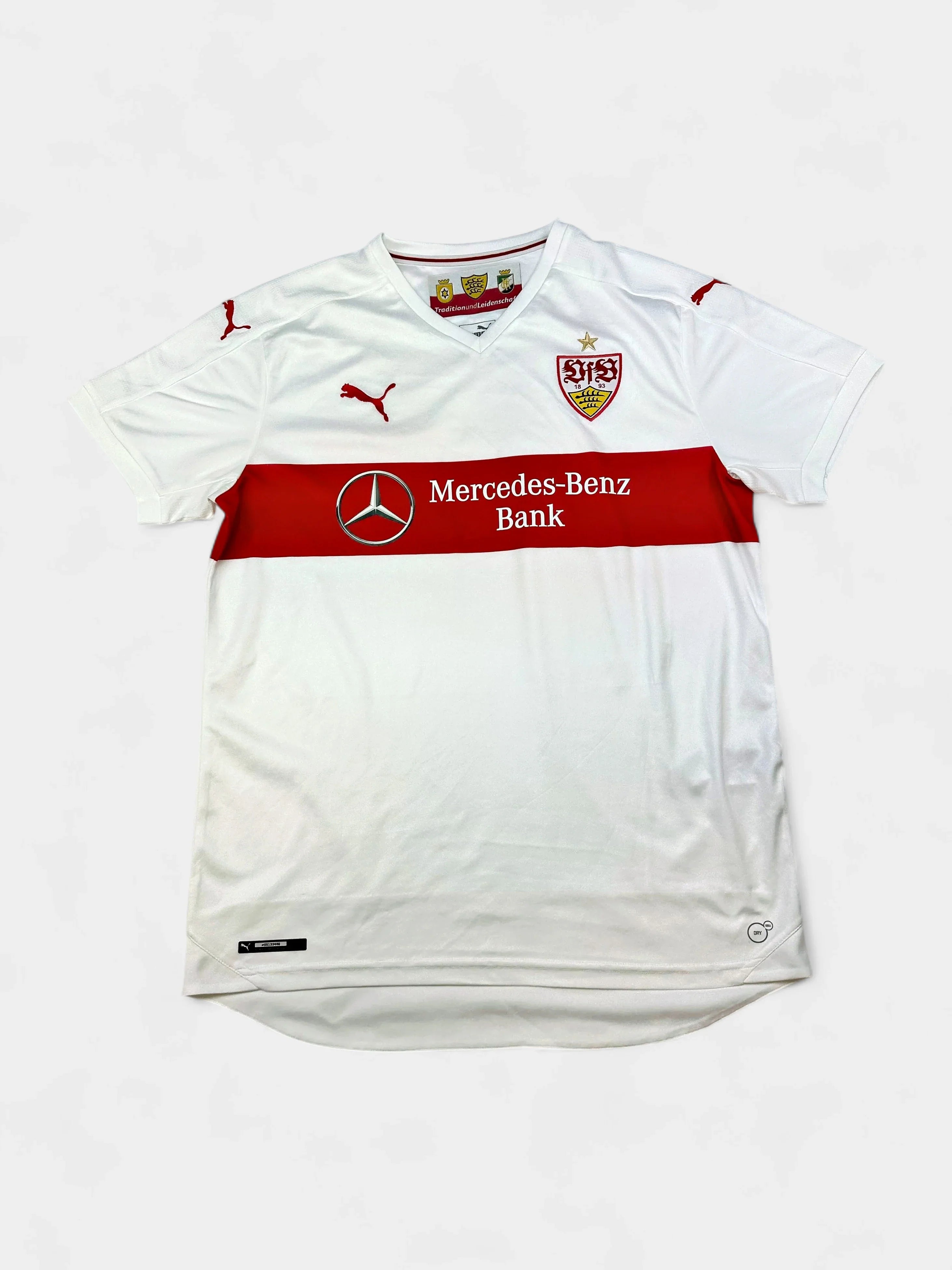 VfB Stuttgart 2015-16 Football Shirt (Large)