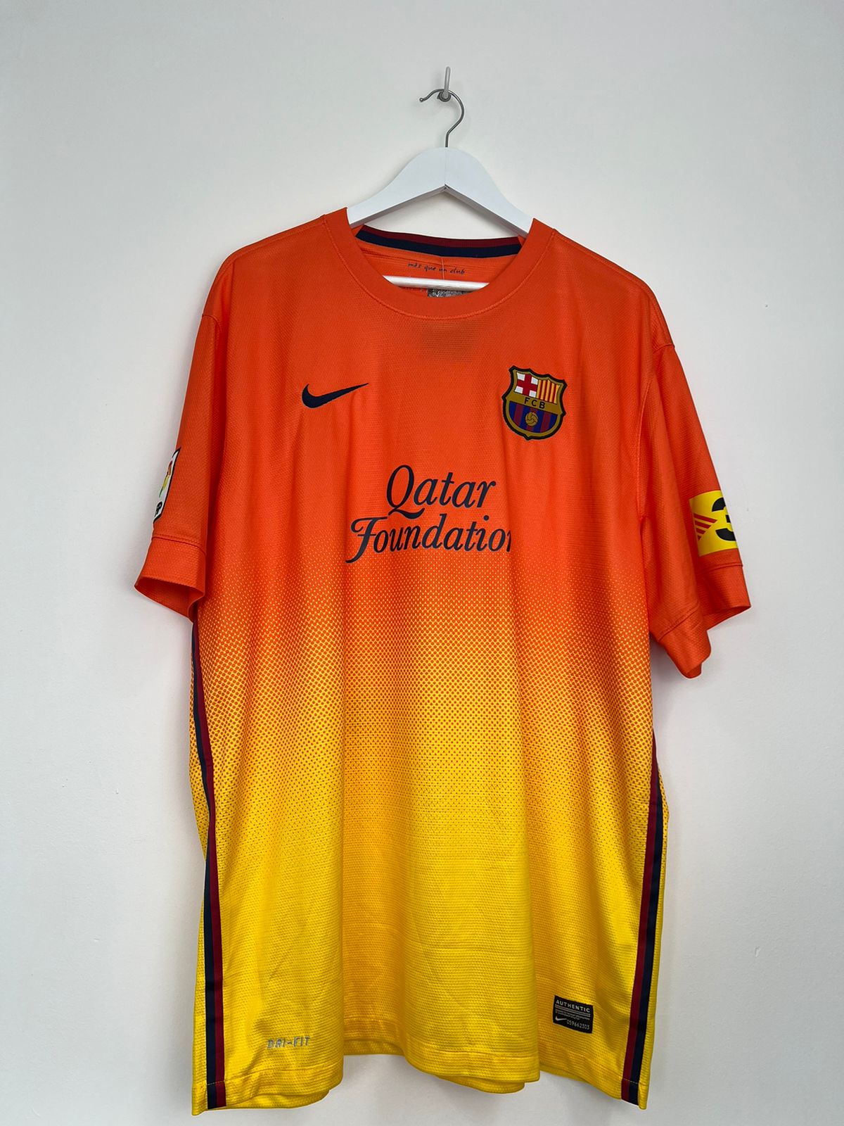 Barcelona 12/13 Away Shirt