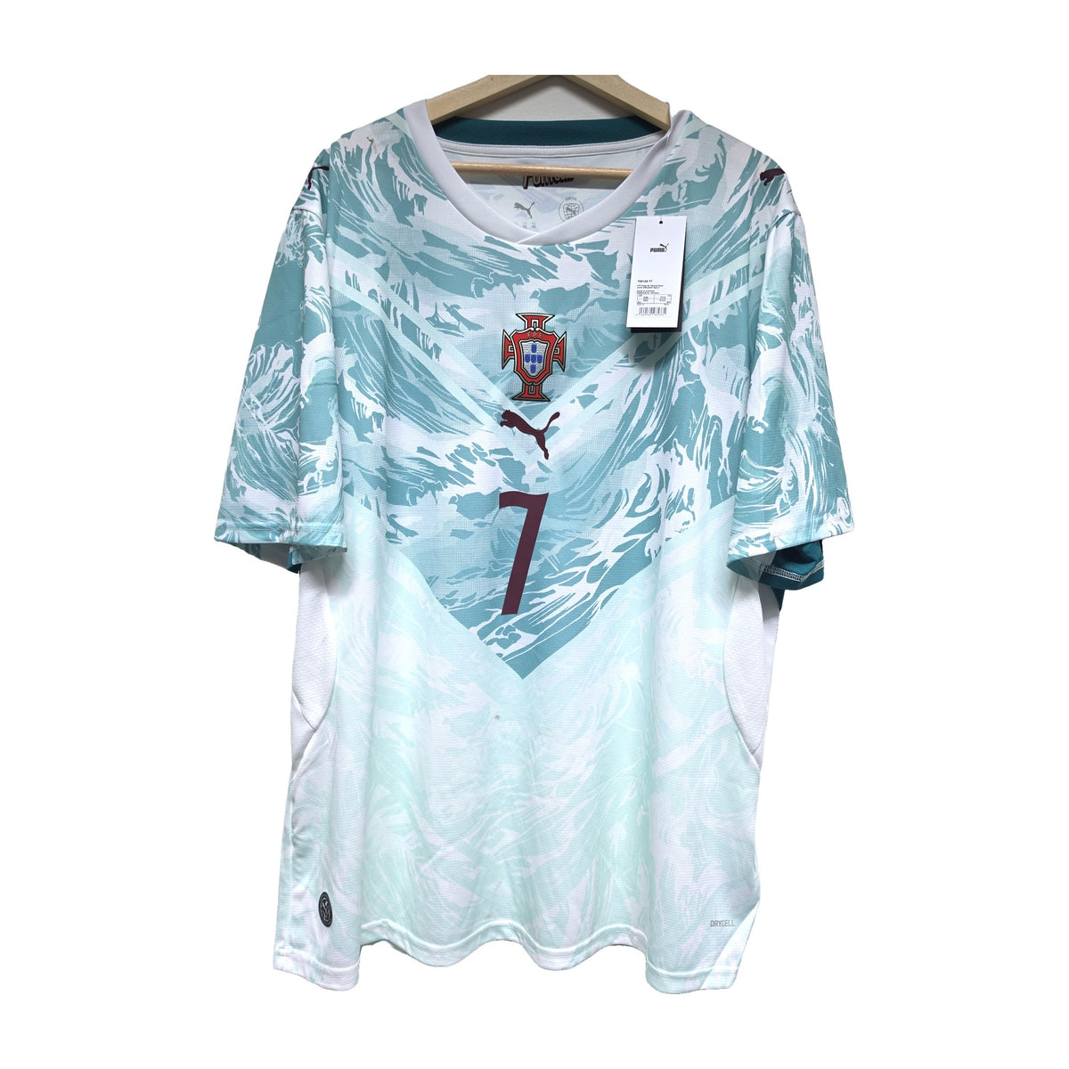 Portugal 2026 away shirt, front